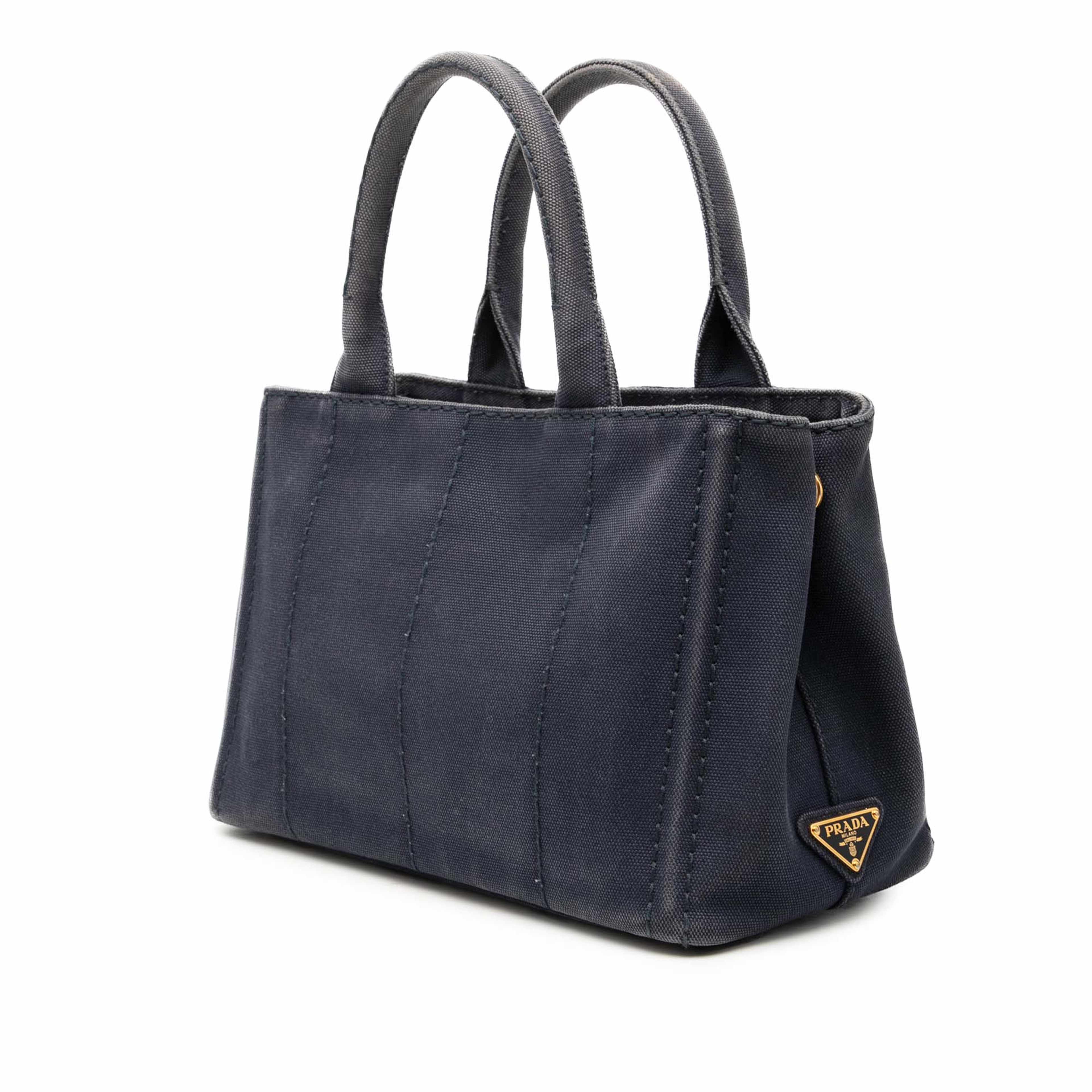 Prada Small Canvas Canapa Logo Satchel, från Luxclusif, i färgen blå. Klicka för att öppna bilden i stort format
