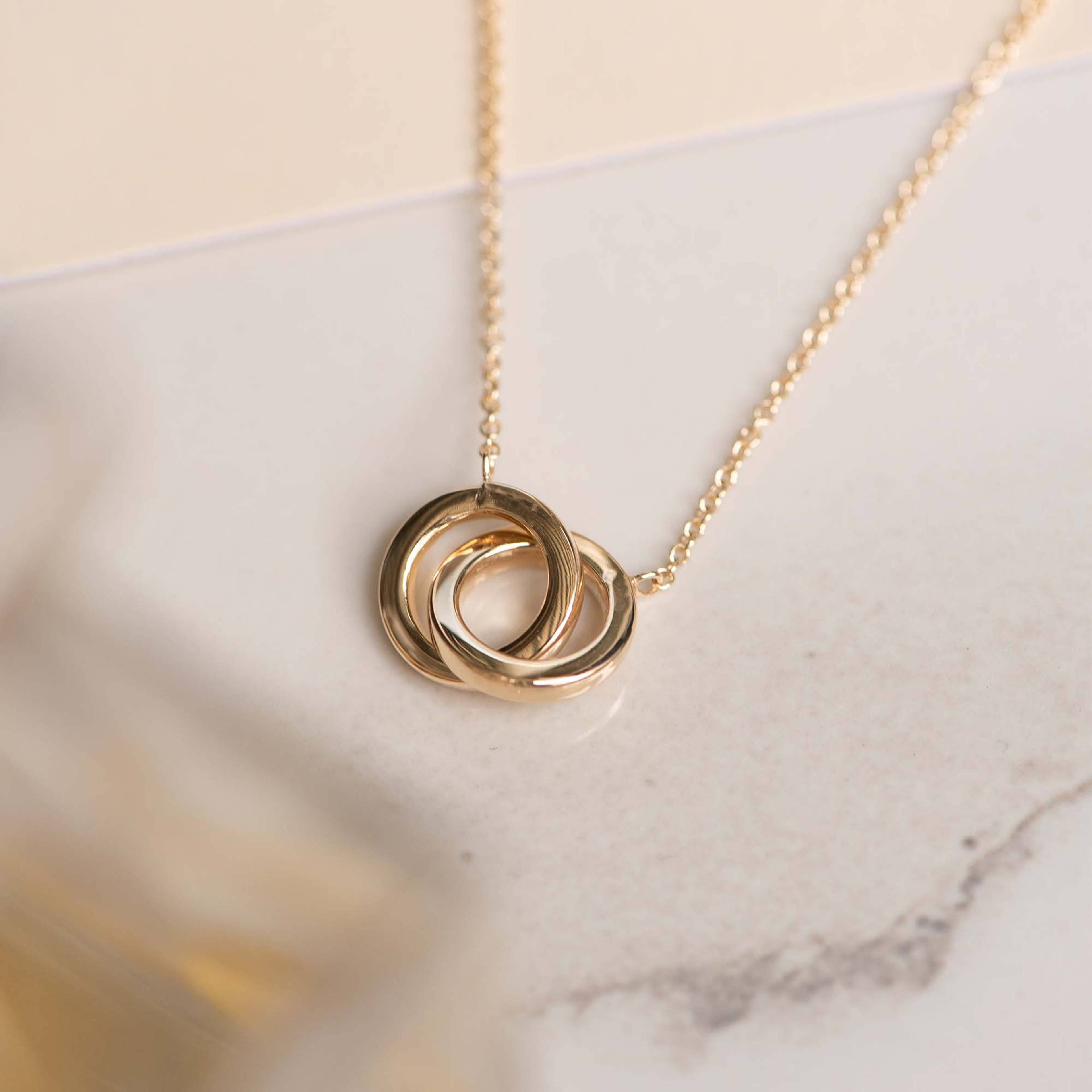 Isabel Bernard 14 Karat Gold Necklace, från Isabel Bernard.