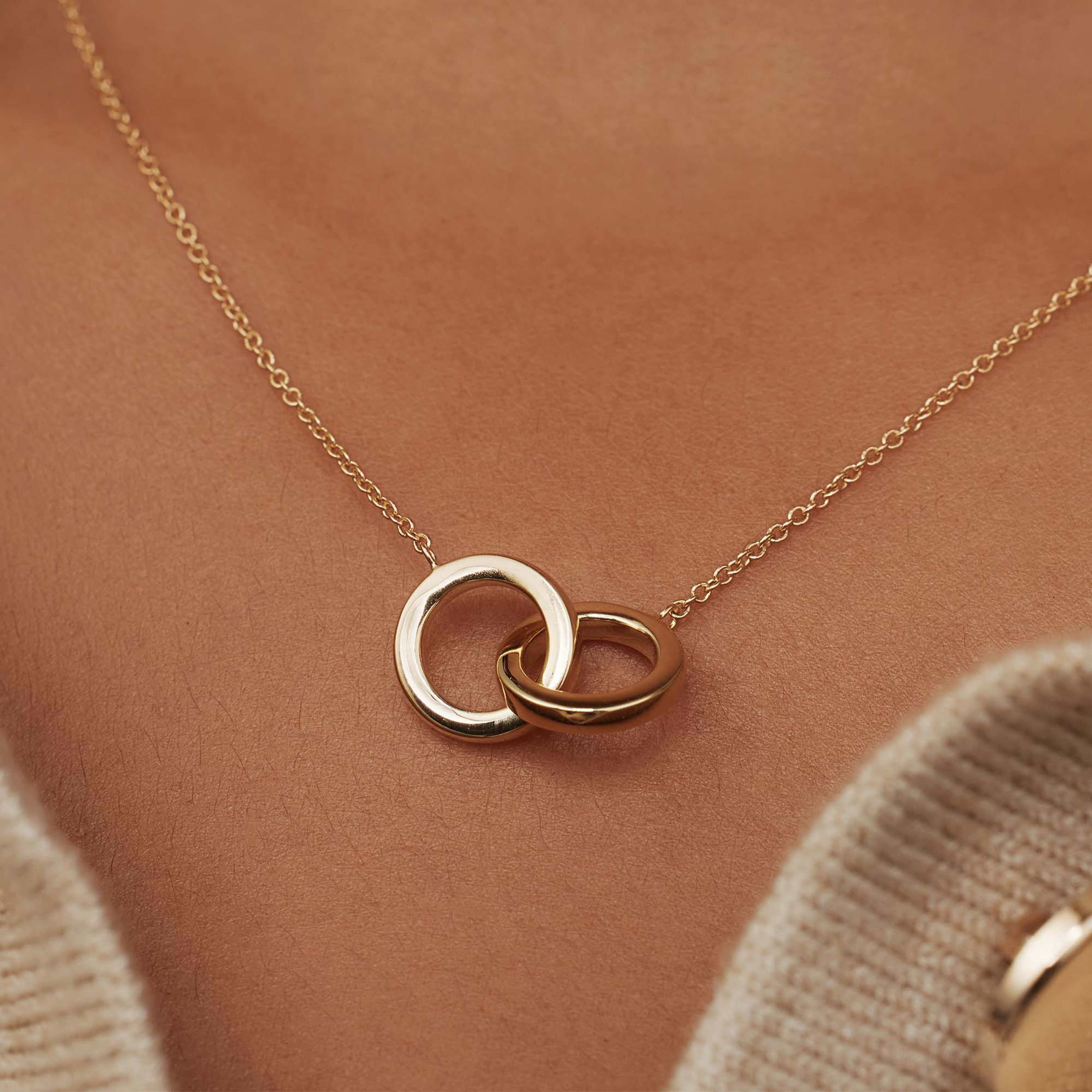 Isabel Bernard 14 Karat Gold Necklace, från Isabel Bernard.