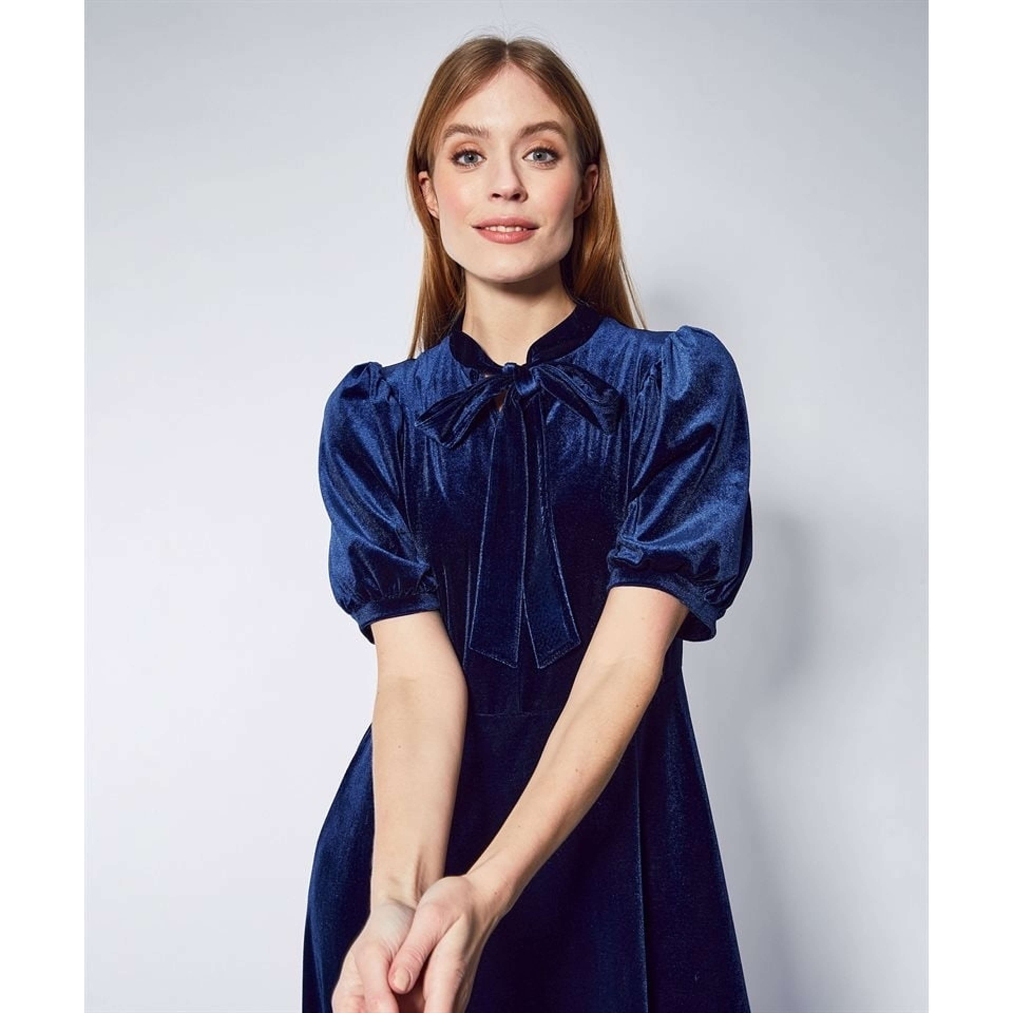 - Selda Dress Navy