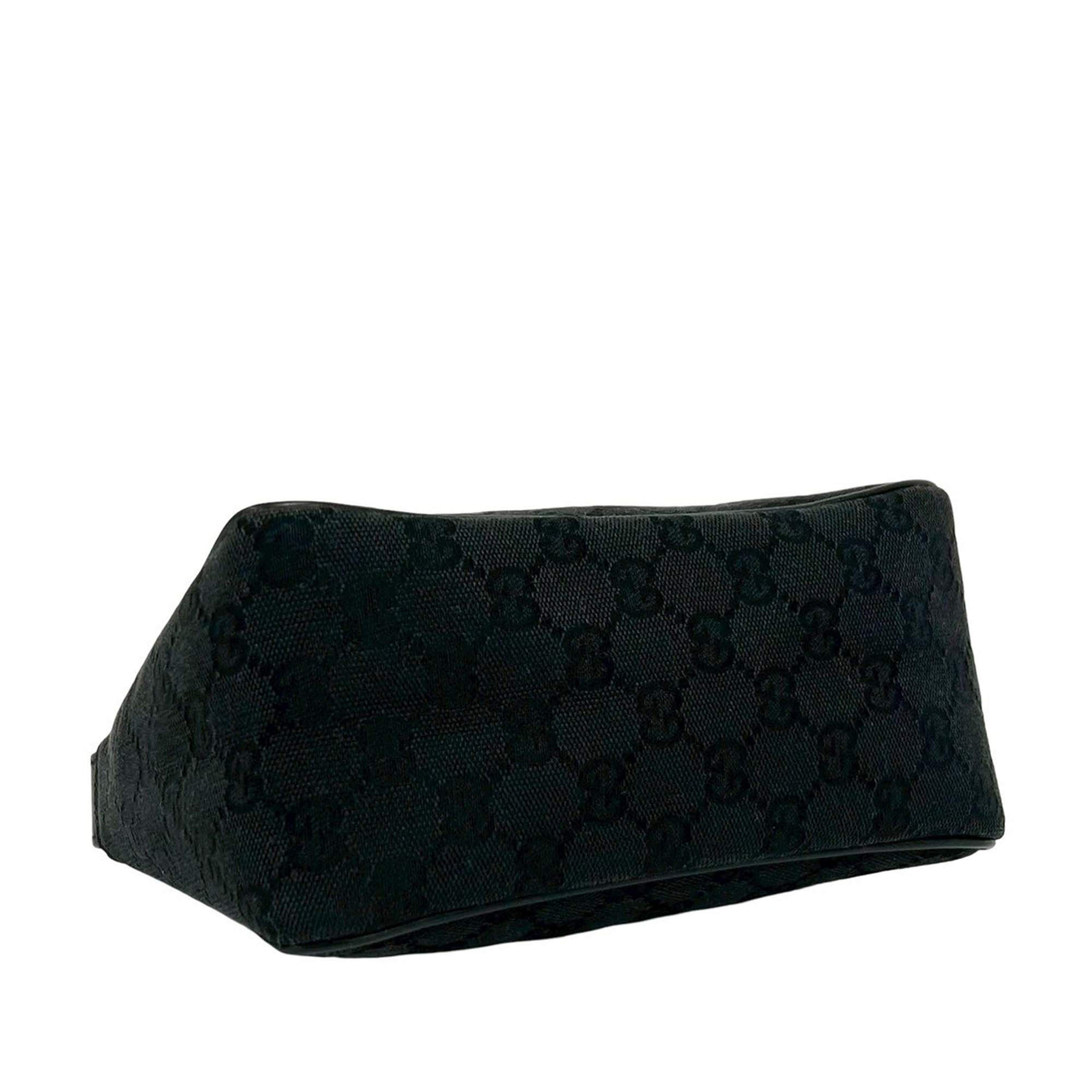 Gucci Gg Canvas Handbag, från Luxclusif, i färgen black. Klicka för att öppna bilden i stort format