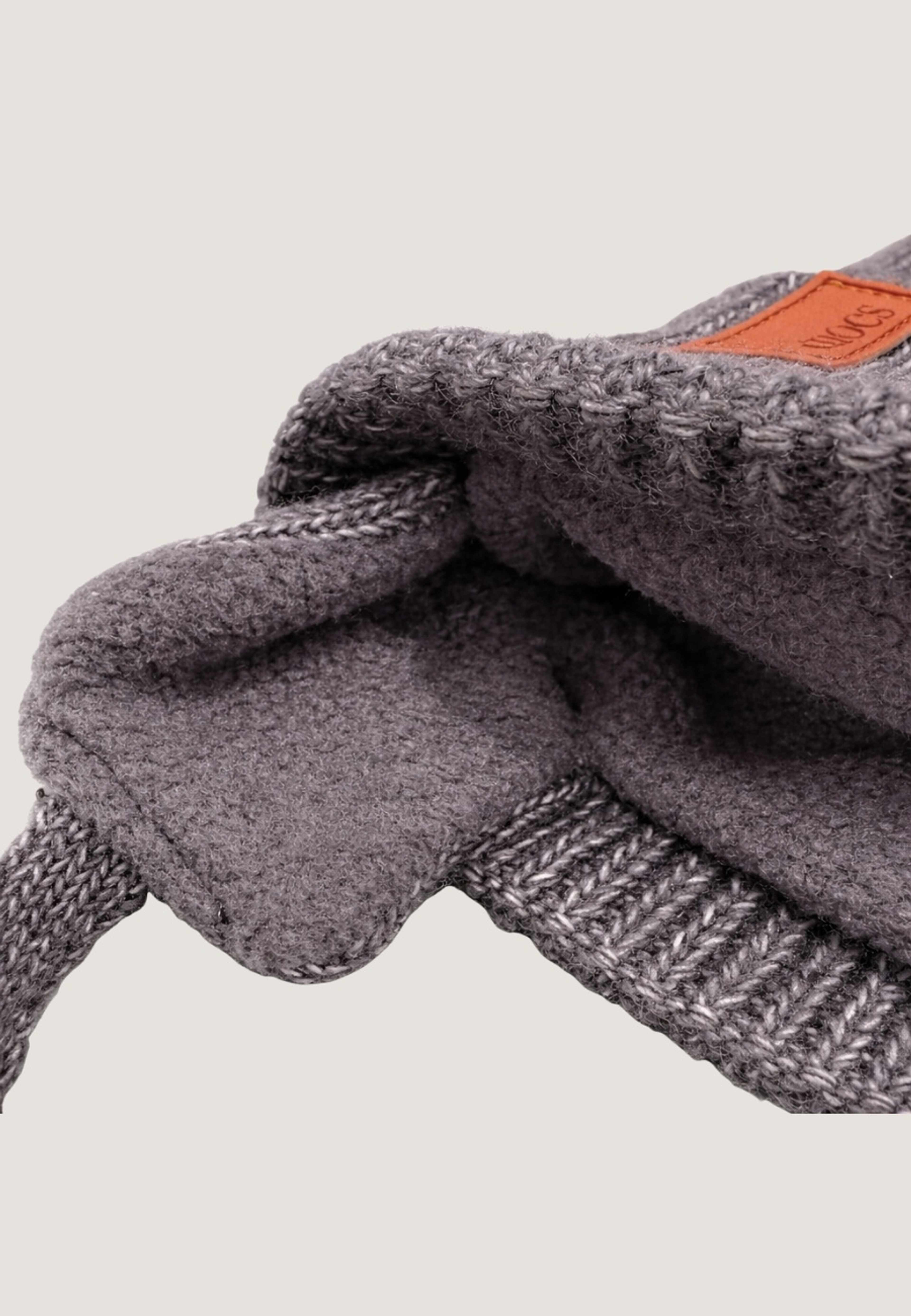 Earflap Beanie, från BabyMocs, i färgen grey. Klicka för att öppna bilden i stort format