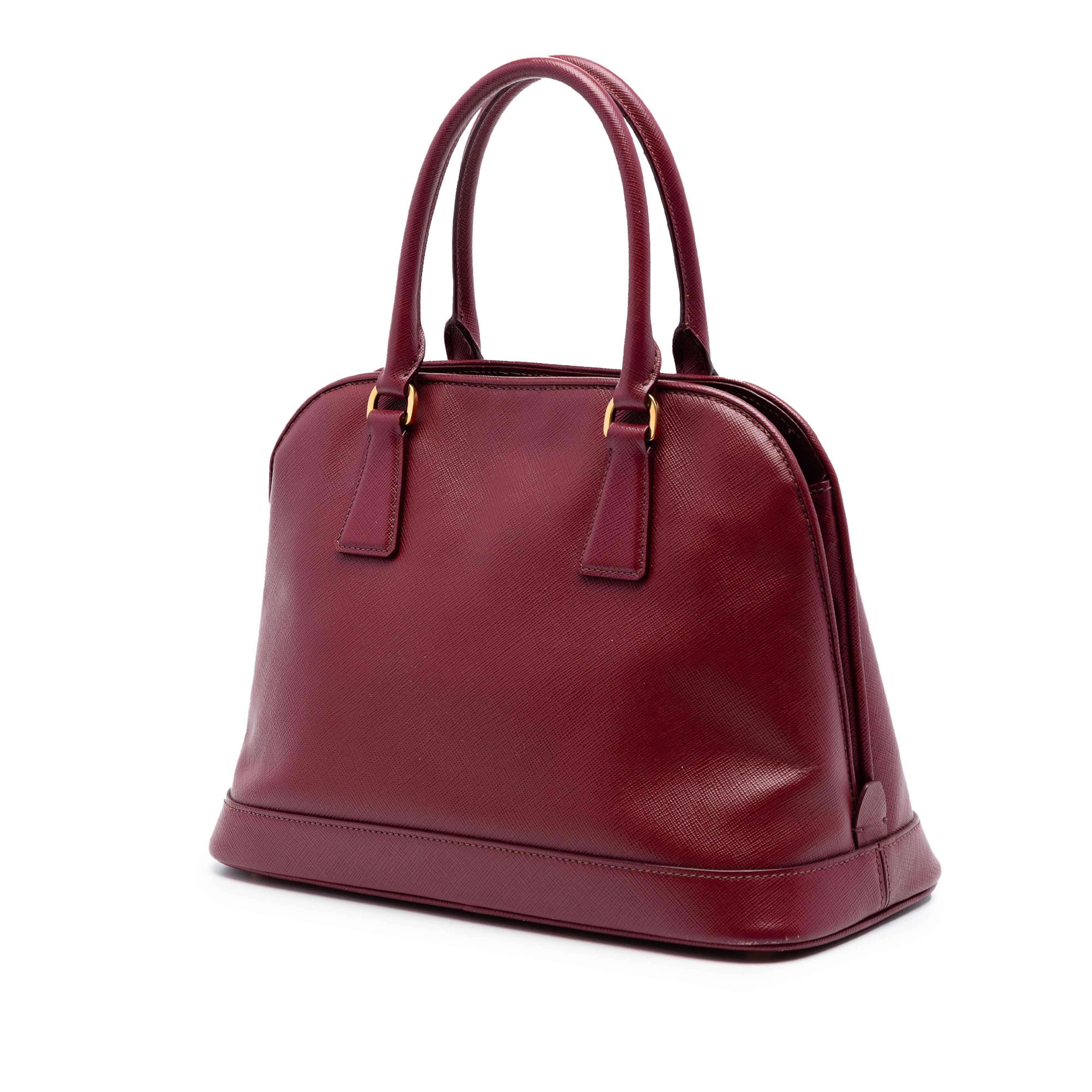 Prada Medium Saffiano Lux Open Promenade Satchel, från Luxclusif, i färgen dark red. Klicka för att öppna bilden i stort format