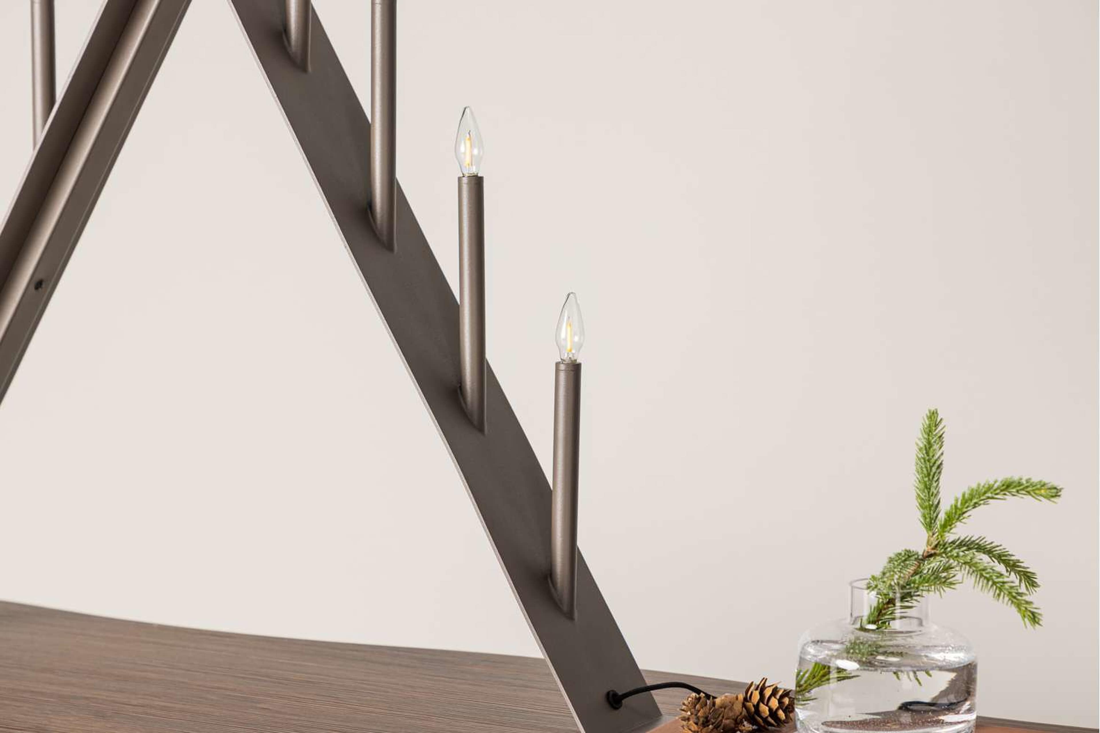 Åre Ljusstake, från Venture Home, i färgen black,mocca. Klicka för att öppna bilden i stort format