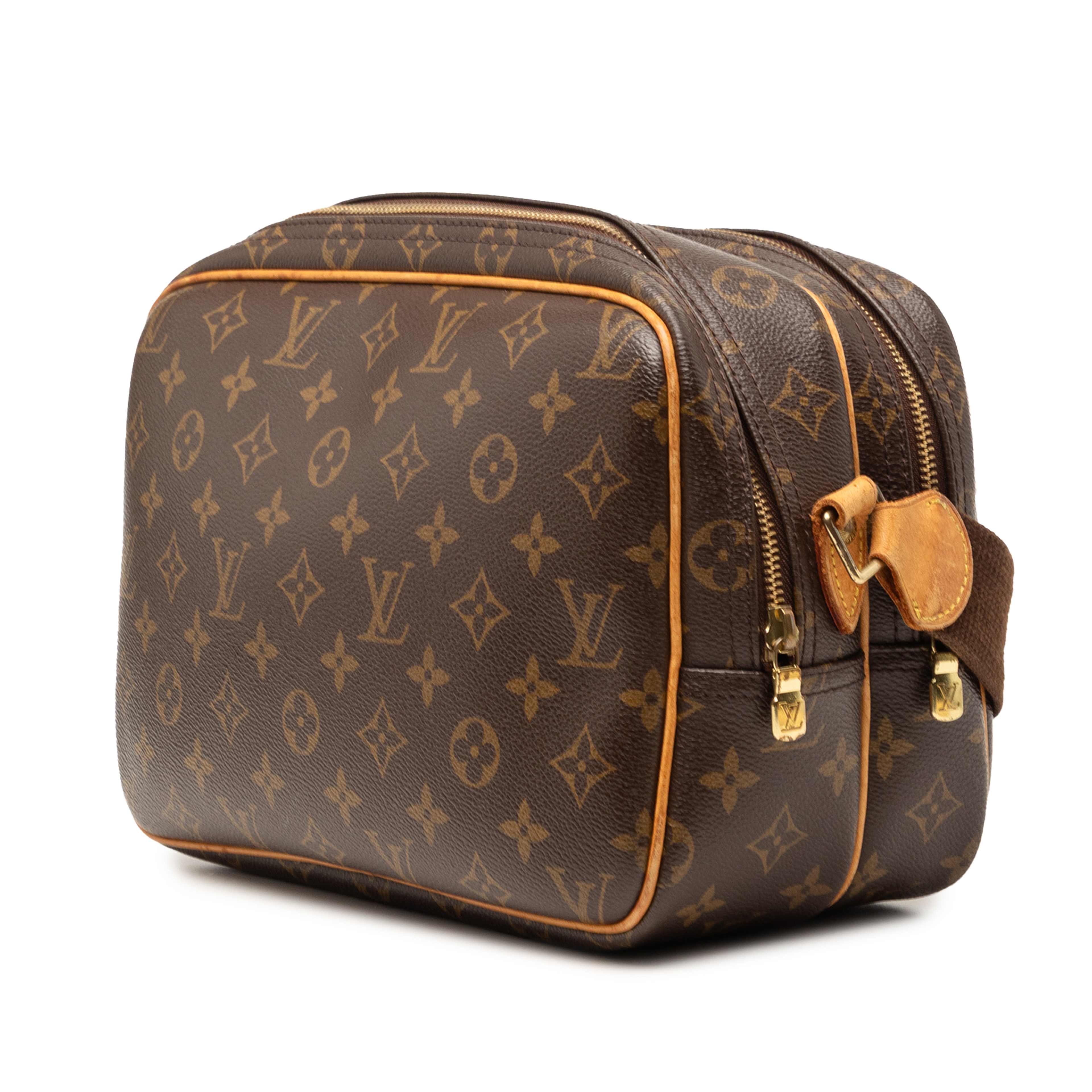Louis Vuitton Monogram Reporter Pm, från Luxclusif, i färgen brown. Klicka för att öppna bilden i stort format