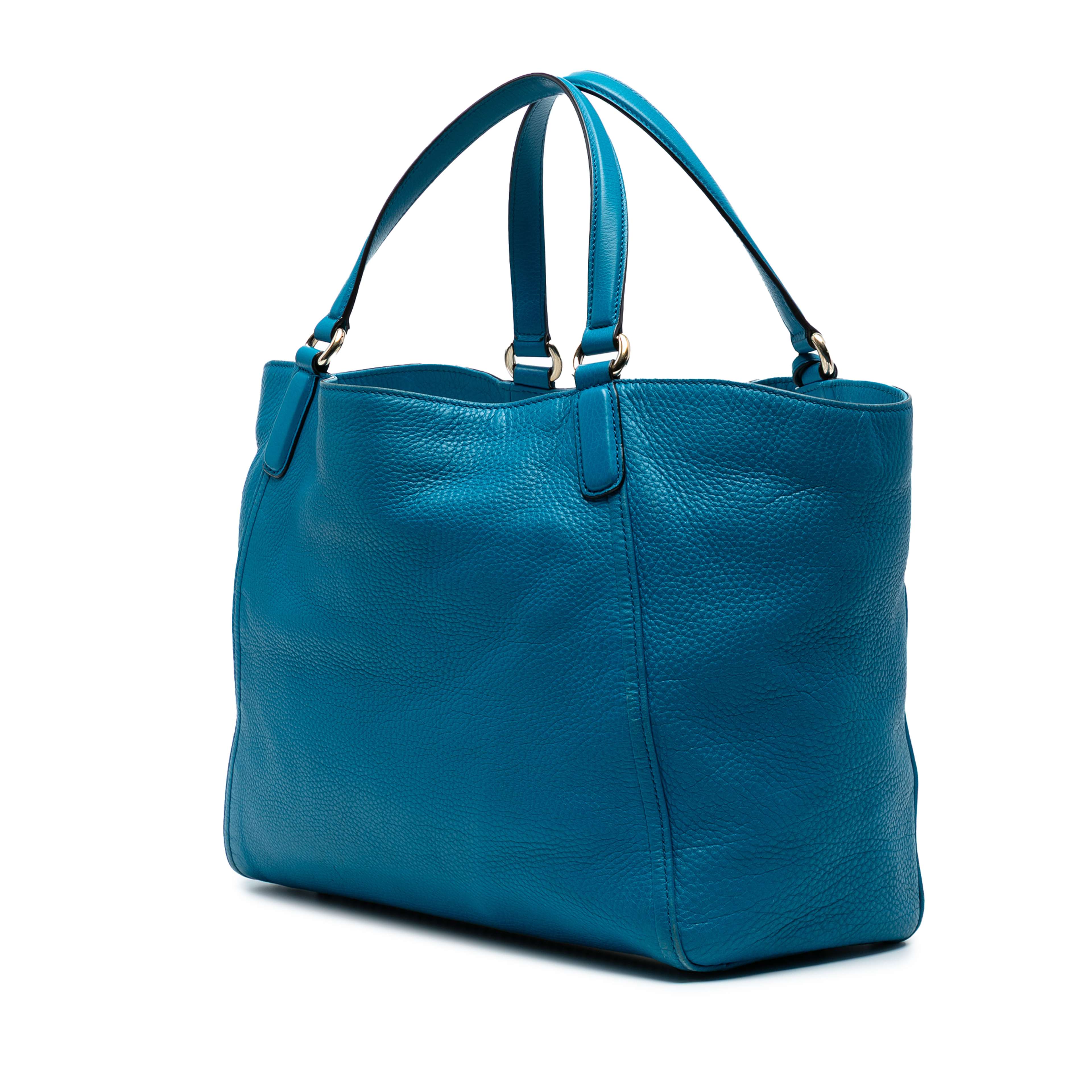 Gucci Medium Leather Soho Cellarius Tote, från Luxclusif, i färgen blue. Klicka för att öppna bilden i stort format