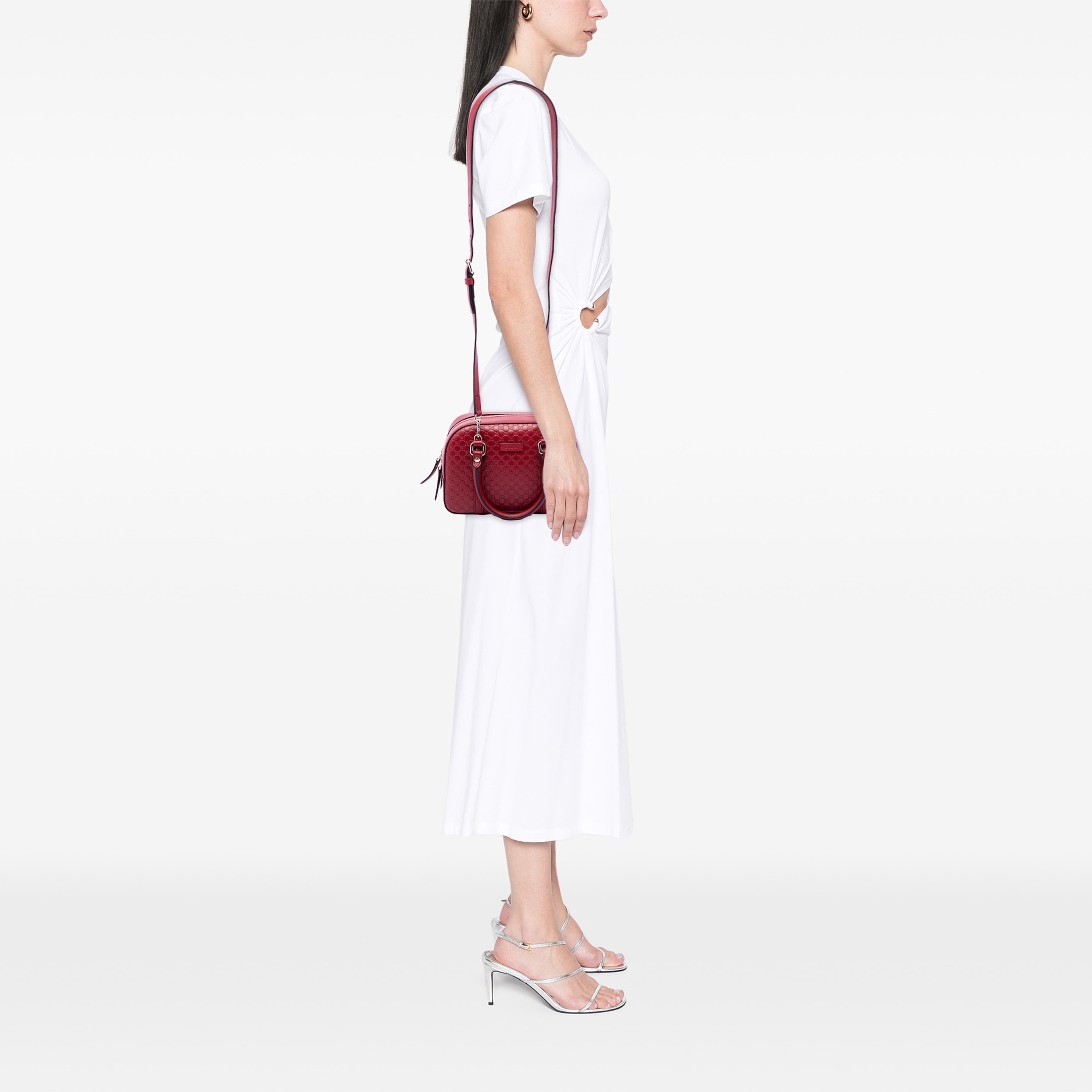Gucci Small Microguccissima Bree Satchel, från Luxclusif, i färgen röd. Klicka för att öppna bilden i stort format