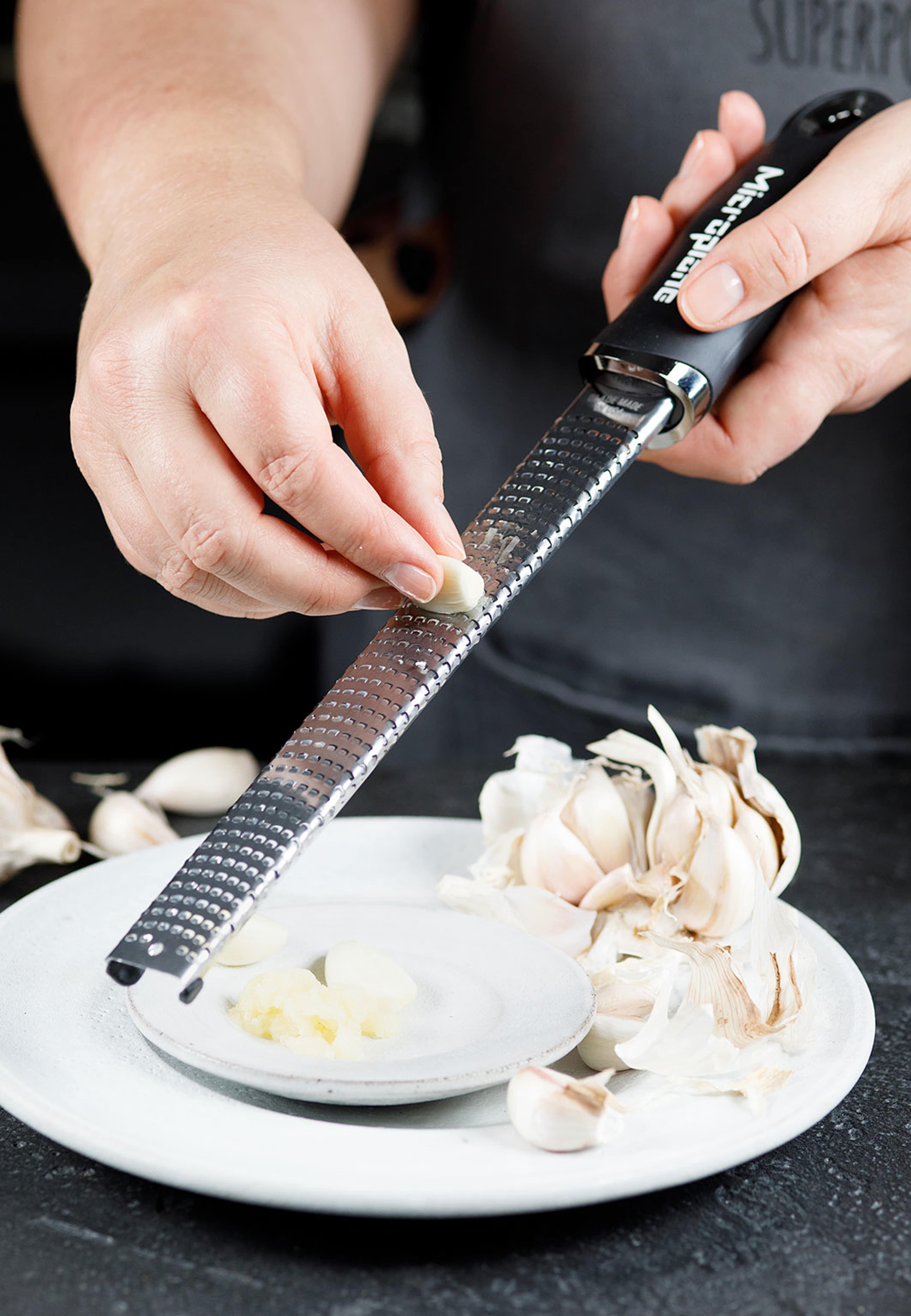 Premium Classic Zestjärn svart, från Microplane, i färgen Svart. Klicka för att öppna bilden i stort format