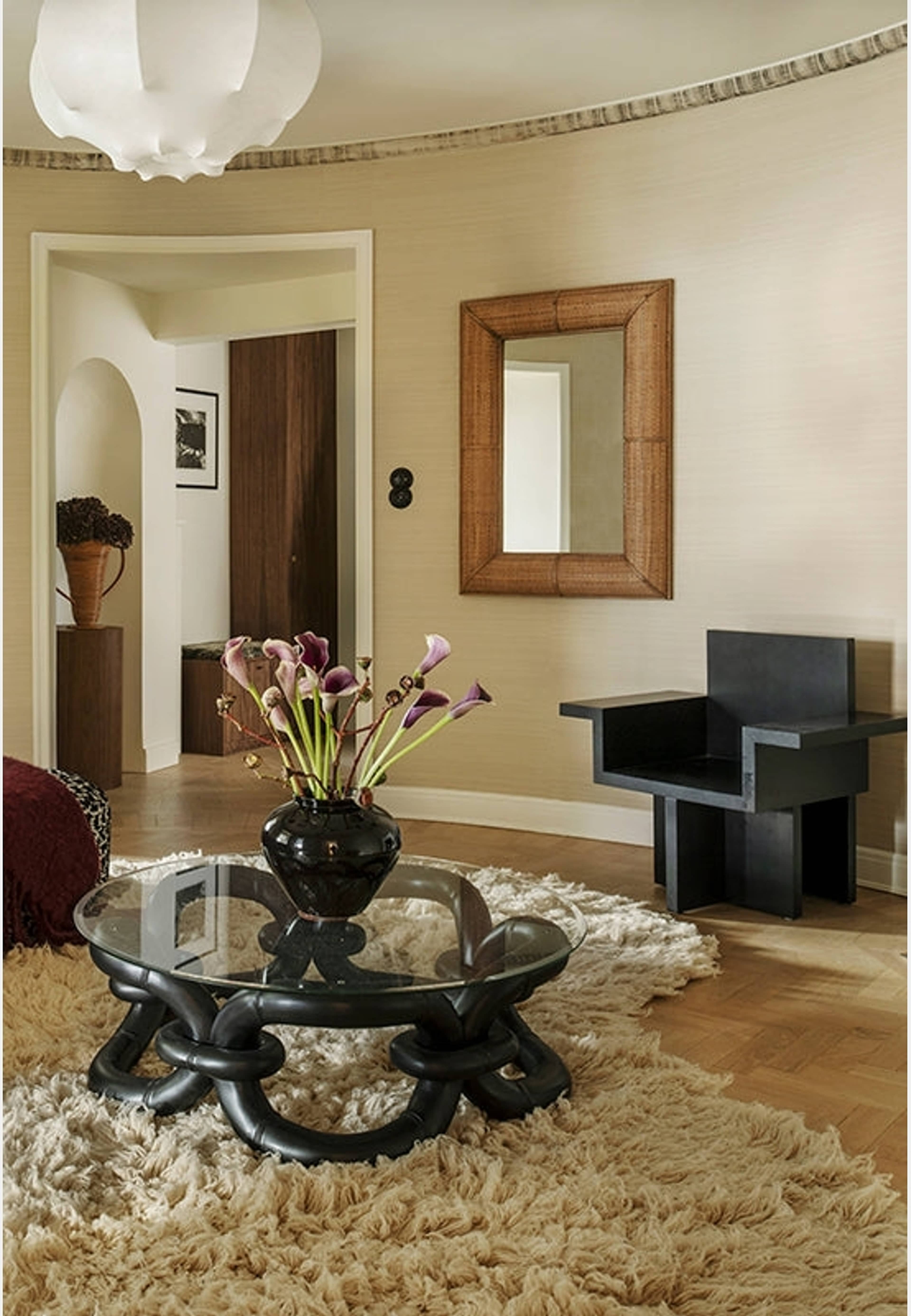 Residue Shaggy Ullmatta Oatmeal 280x270 cm, från Layered, i färgen oatmeal. Klicka för att öppna bilden i stort format