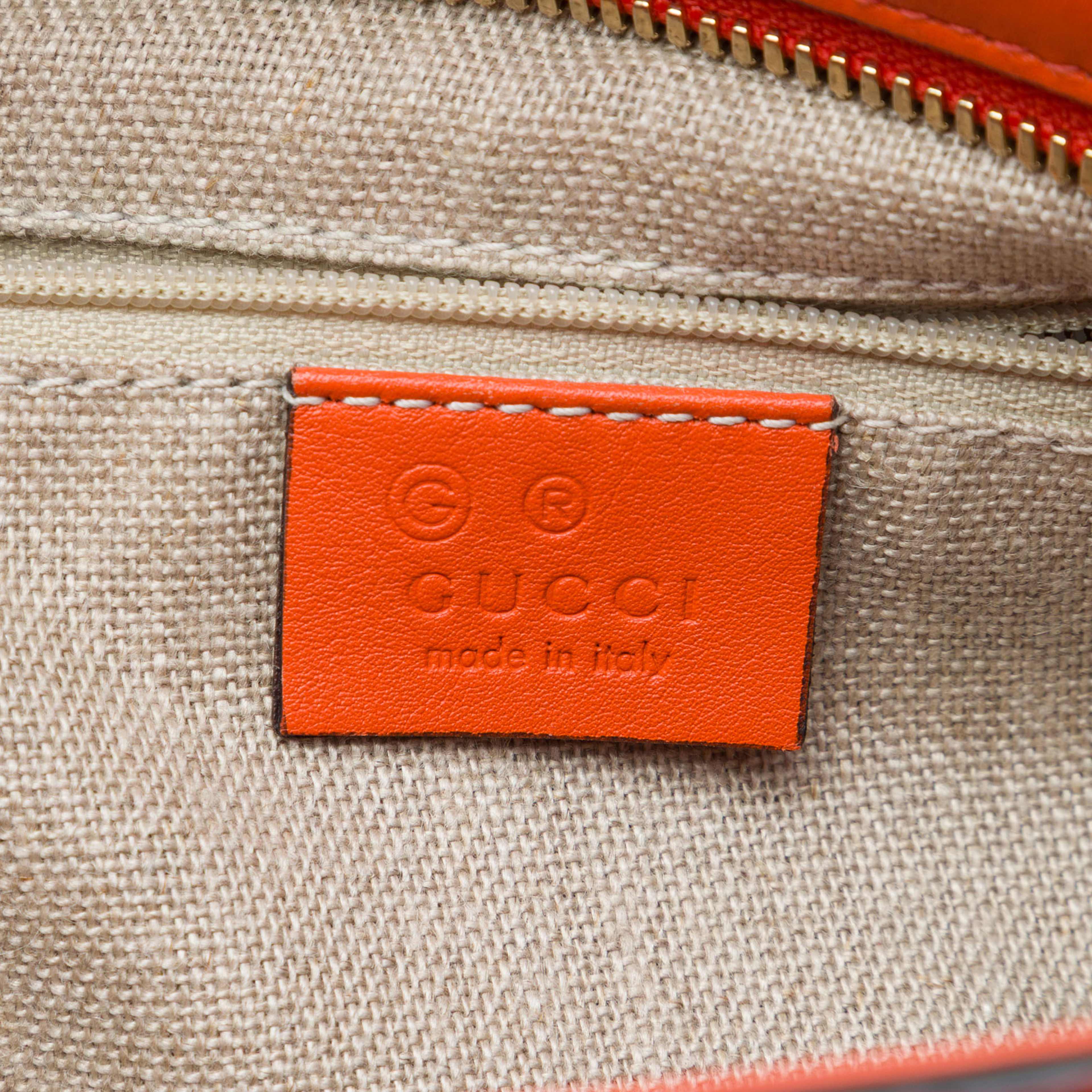 Gucci Small Microguccissima Bree Satchel, från Luxclusif, i färgen orange. Klicka för att öppna bilden i stort format