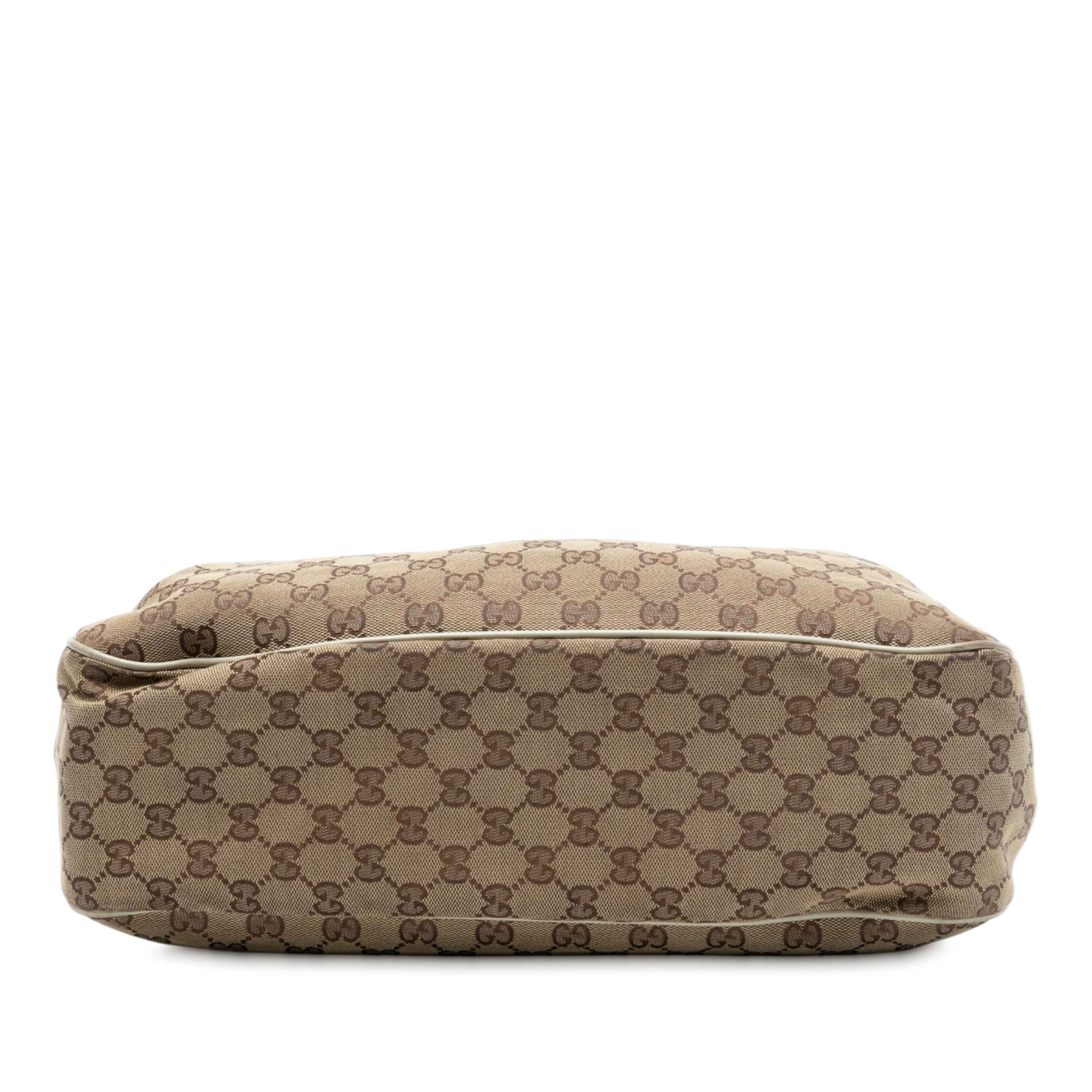 Gucci Gg Canvas Sukey Tote, från Luxclusif, i färgen light brown. Klicka för att öppna bilden i stort format