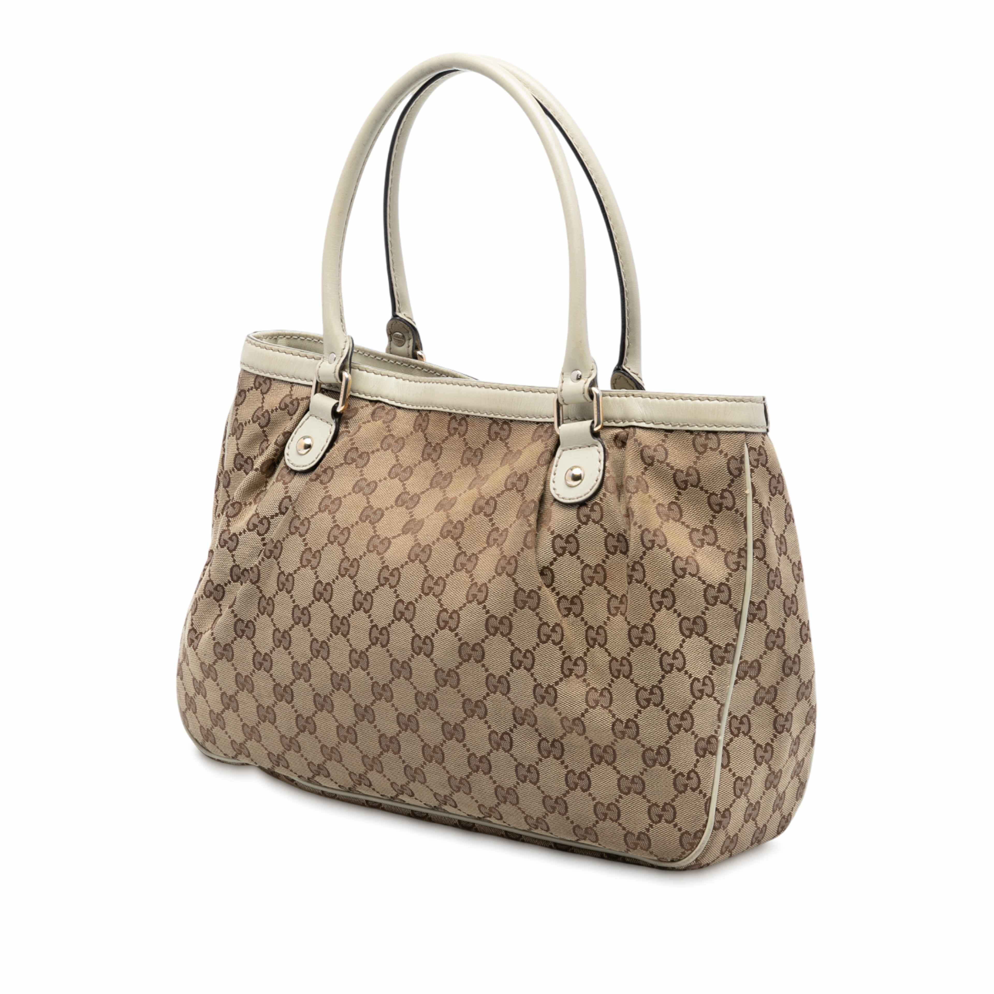 Gucci Gg Canvas Sukey Tote, från Luxclusif, i färgen light brown. Klicka för att öppna bilden i stort format