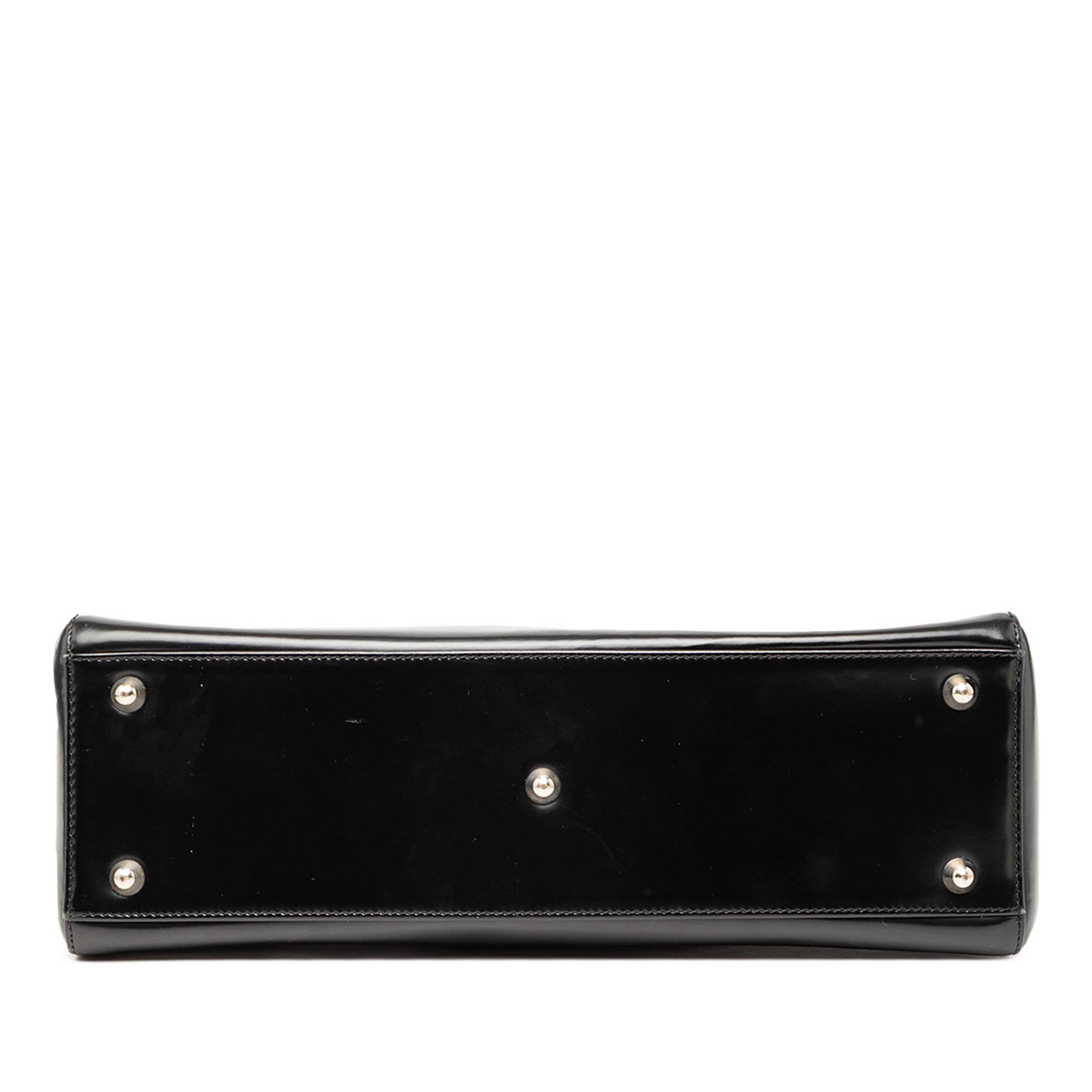 Dior Large Patent Lady Dior, från Luxclusif, i färgen black. Klicka för att öppna bilden i stort format