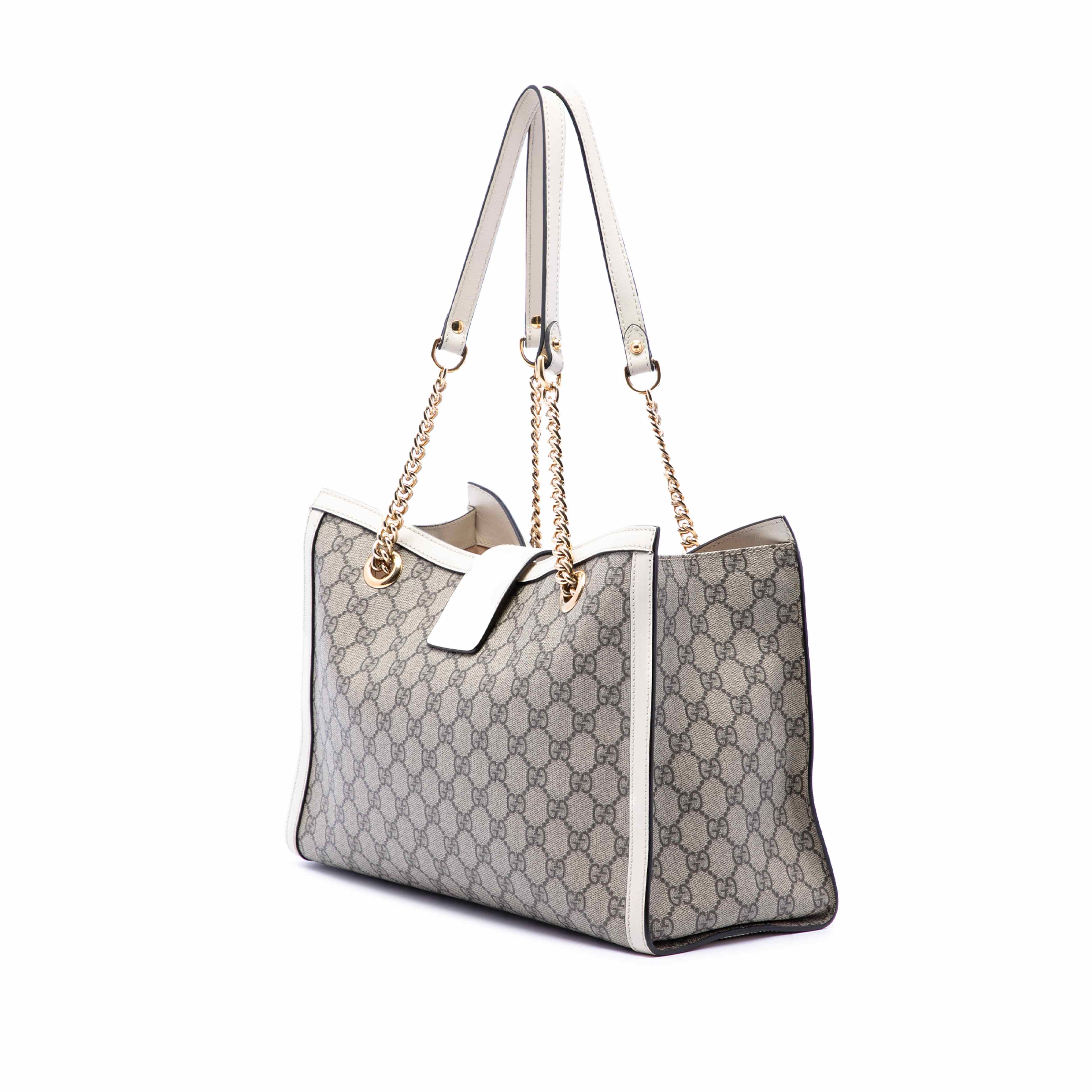 Gucci Medium Gg Supreme Padlock Tote, från Luxclusif, i färgen beige. Klicka för att öppna bilden i stort format