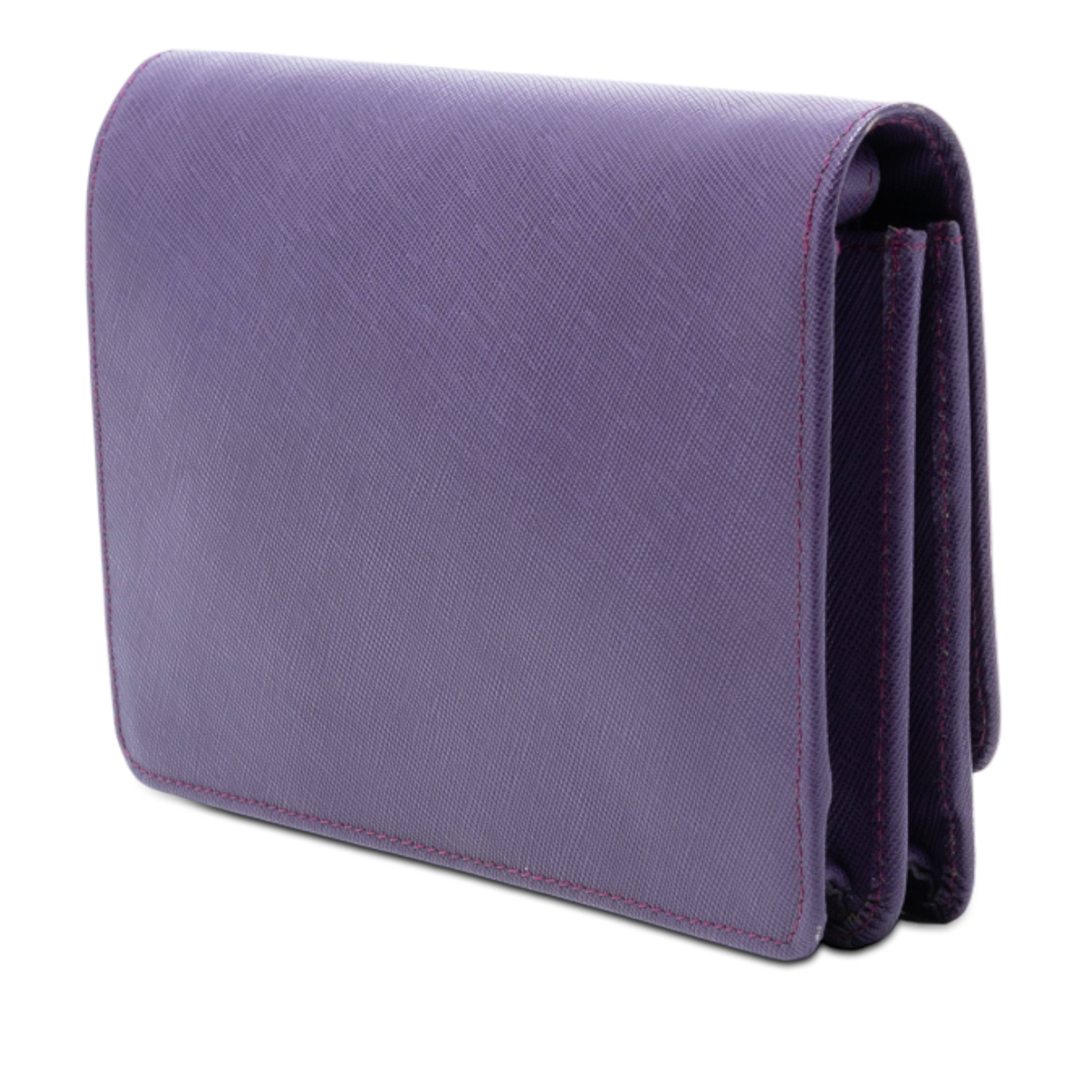 Prada Saffiano Wallet On Strap, från Luxclusif, i färgen dark purple. Klicka för att öppna bilden i stort format