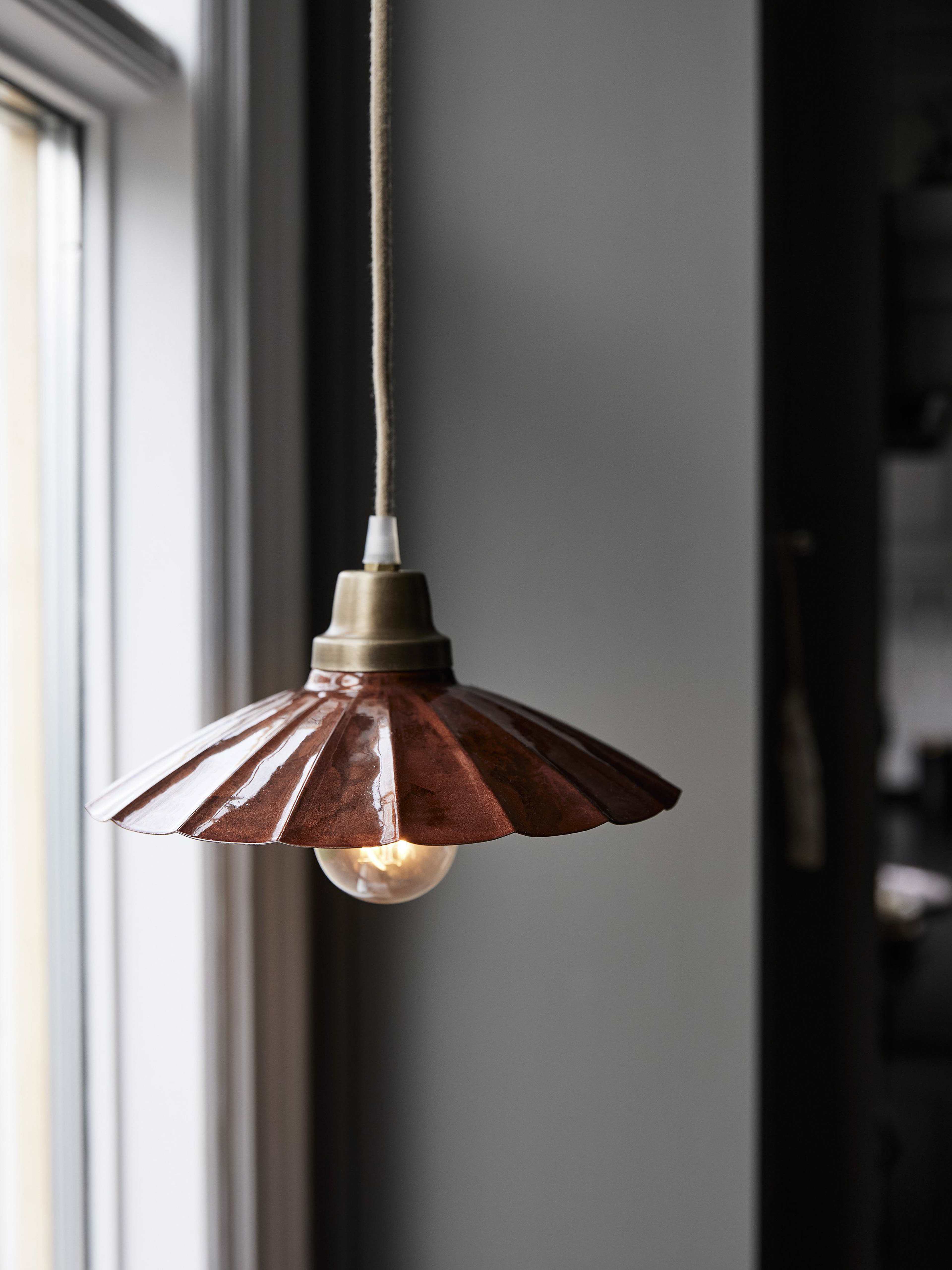 Ester Fönsterlampa