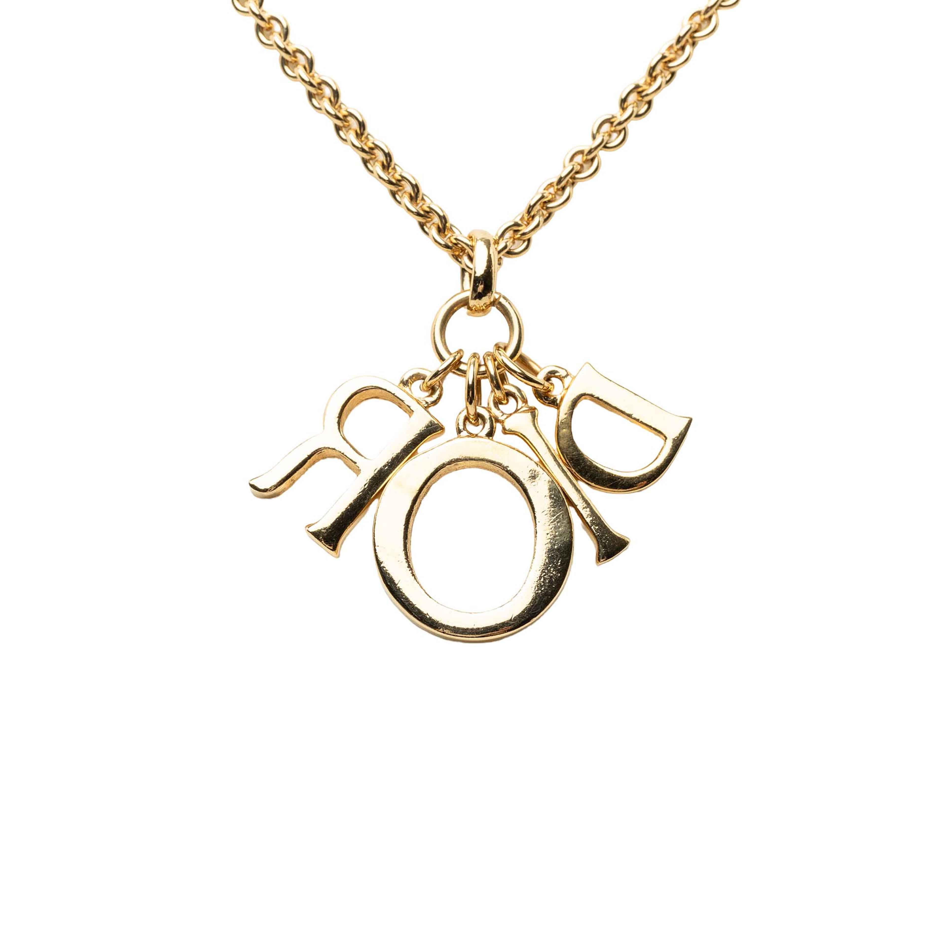 Dior Gold Plated Strass Logo Pendant Necklace, från Luxclusif, i färgen guld. Klicka för att öppna bilden i stort format
