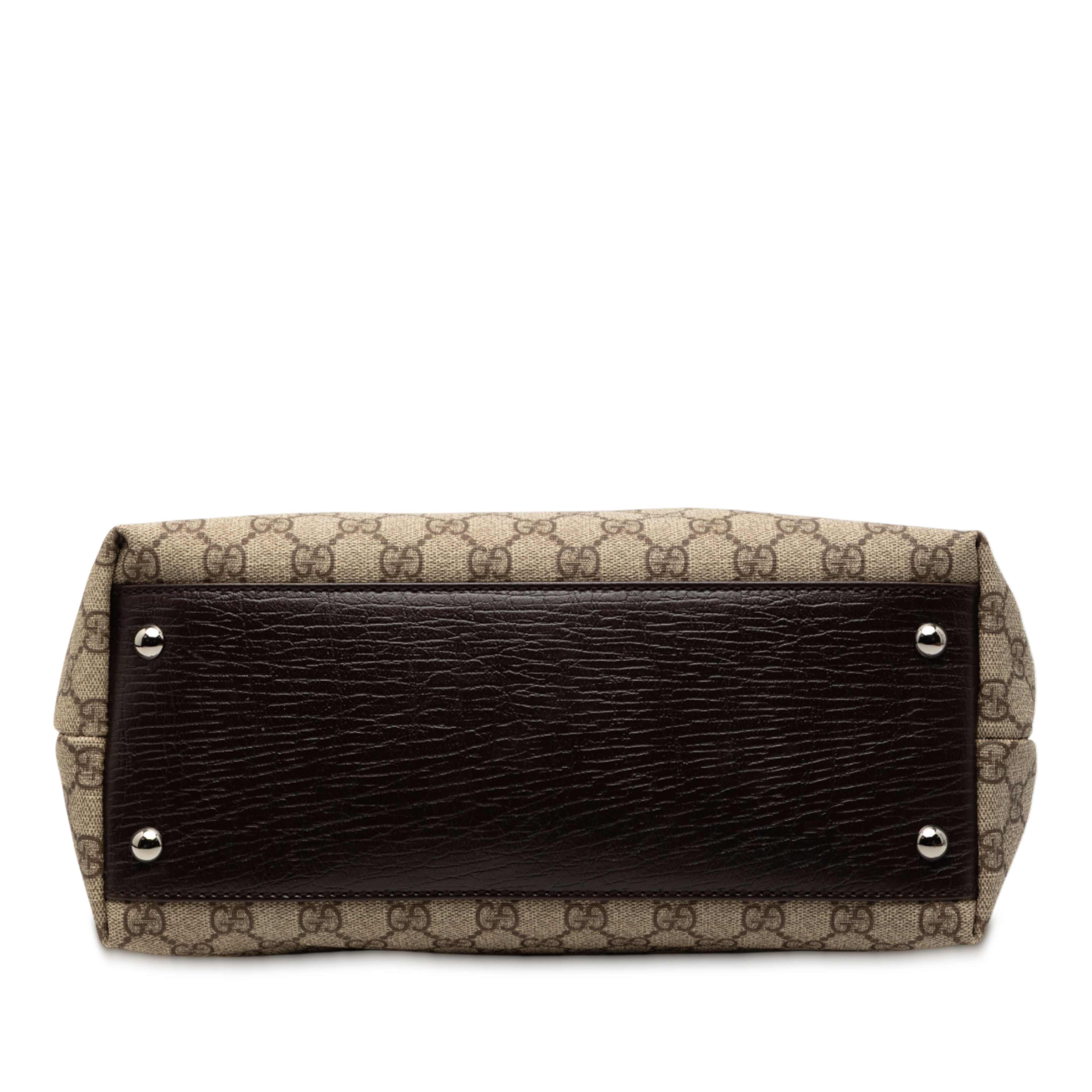 Gucci Gg Supreme Tote, från Luxclusif, i färgen svart. Klicka för att öppna bilden i stort format