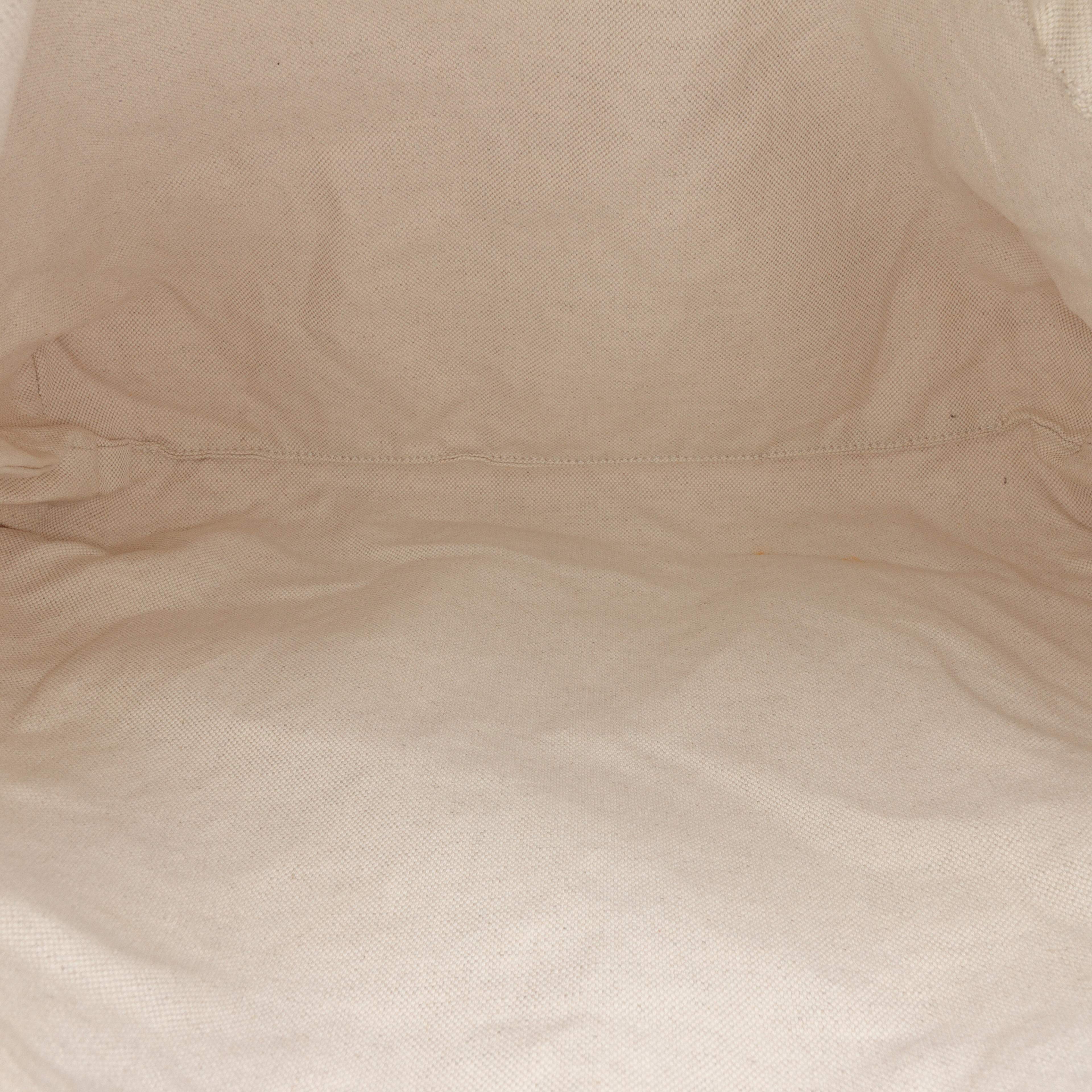 Gucci Gg Nylon Tote, från Luxclusif, i färgen purple. Klicka för att öppna bilden i stort format