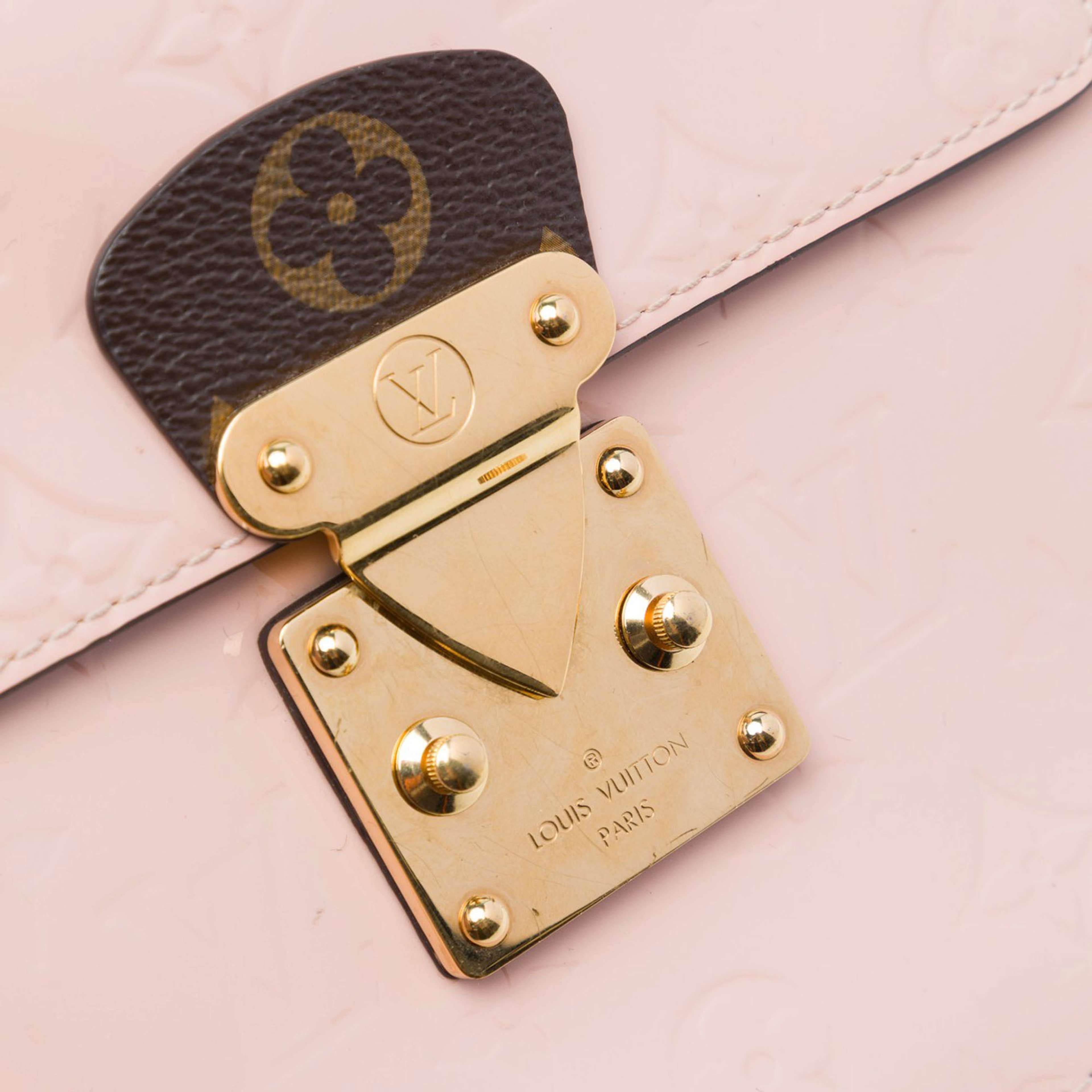 Louis Vuitton Monogram Vernis Spring Street, från Luxclusif, i färgen rosa. Klicka för att öppna bilden i stort format