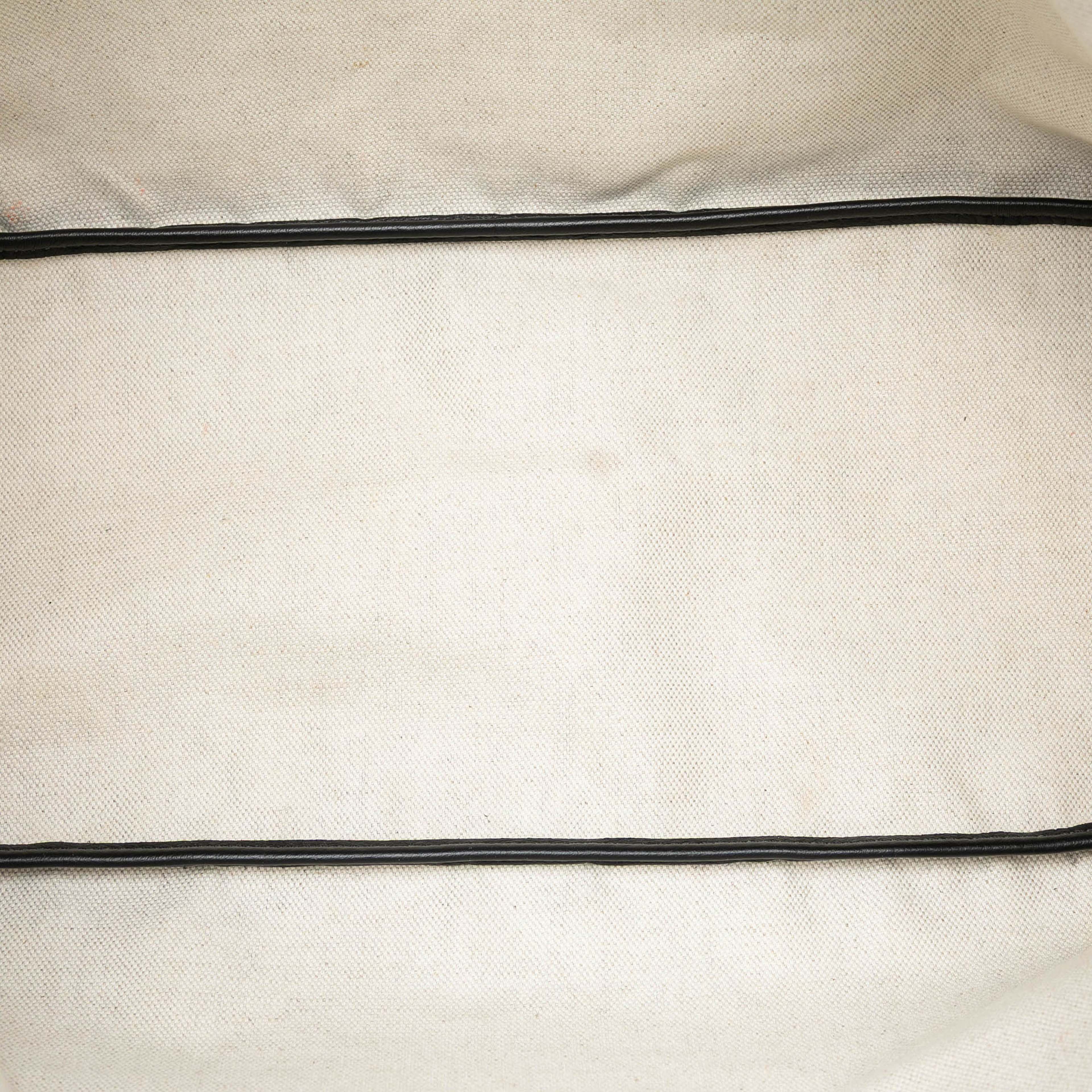 Goyard Goyardine Saint Louis Pm, från Luxclusif, i färgen black. Klicka för att öppna bilden i stort format