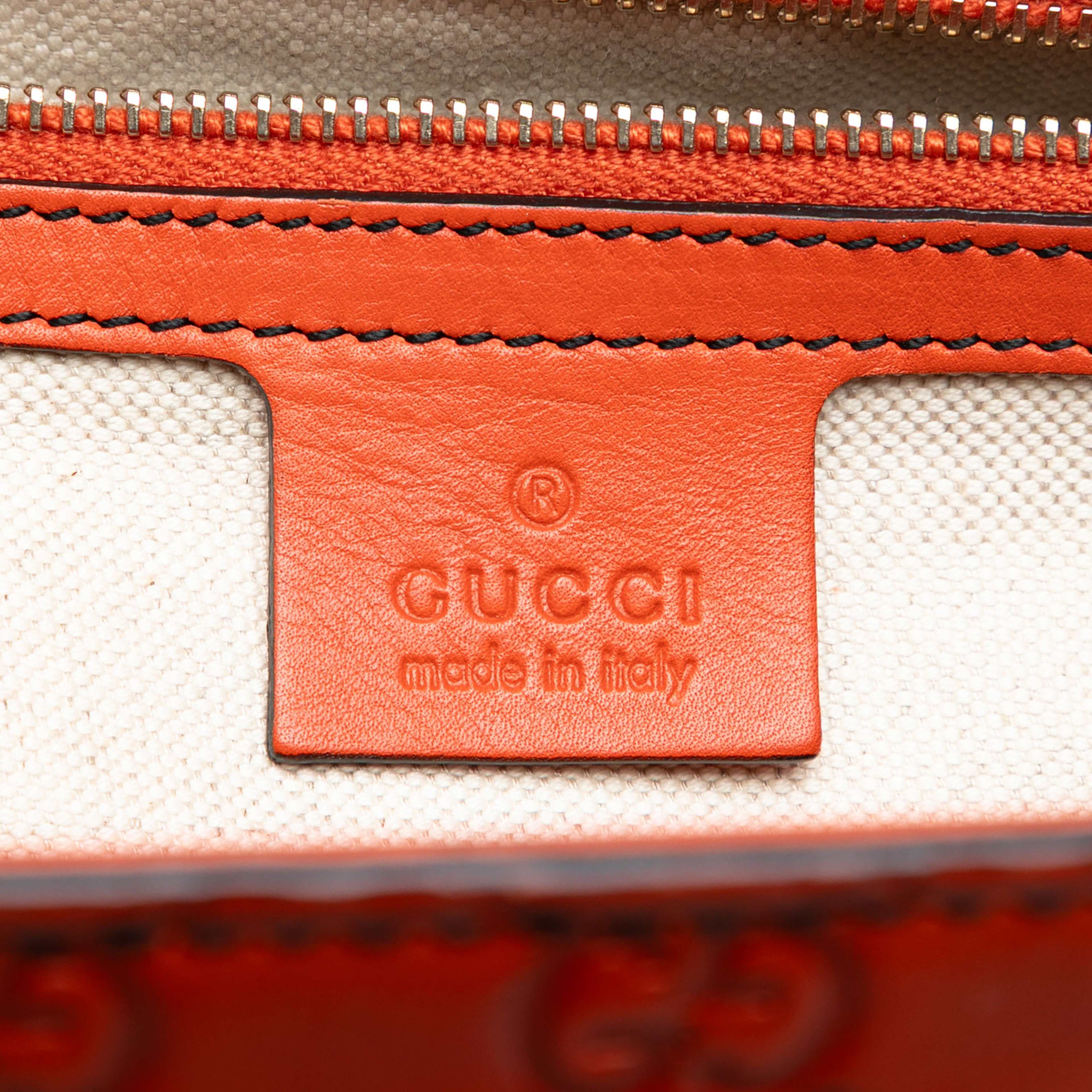 Gucci Large Guccissima Emily Shoulder Bag, från Luxclusif, i färgen dark orange. Klicka för att öppna bilden i stort format