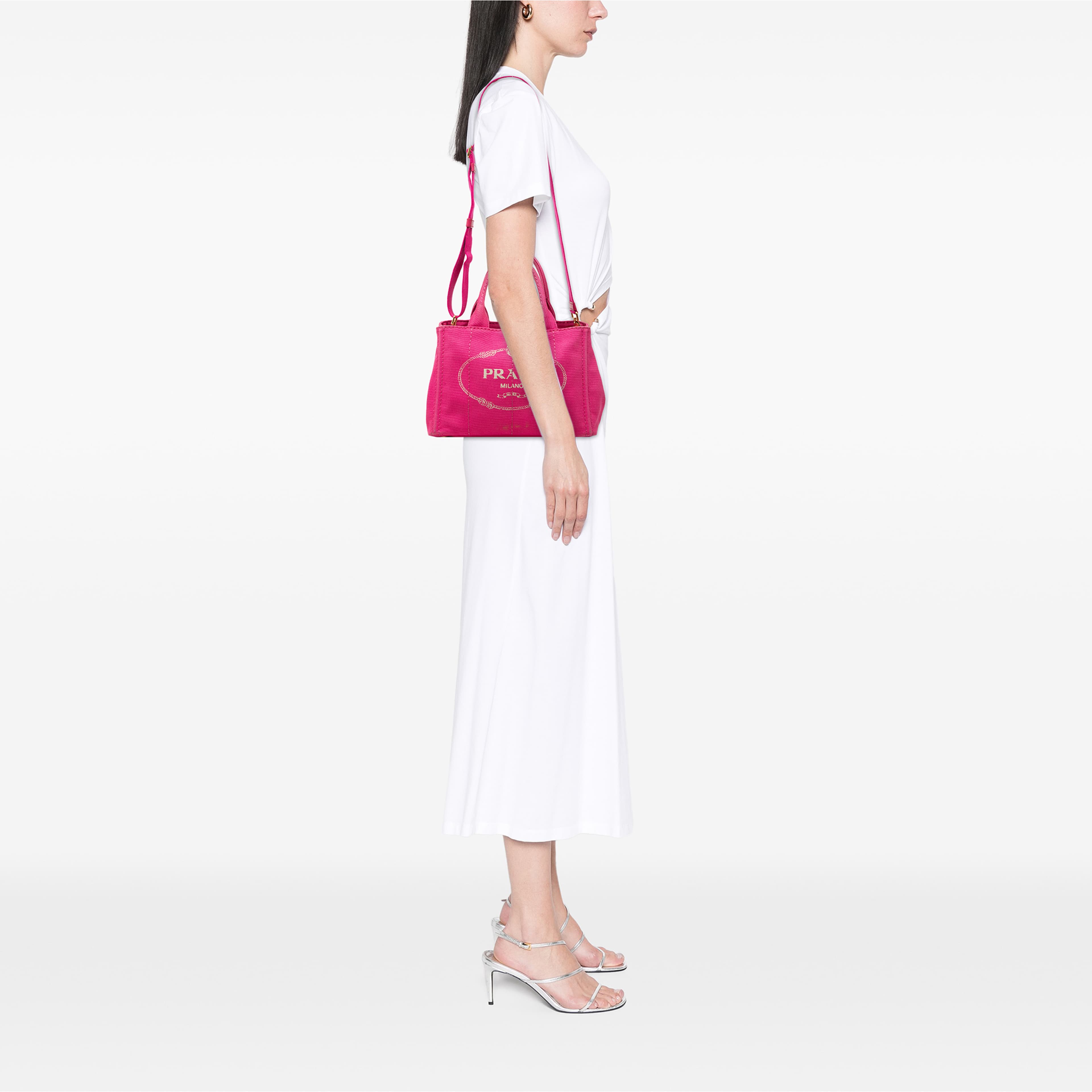 Prada Small Canvas Canapa Logo Tote, från Luxclusif, i färgen rosa. Klicka för att öppna bilden i stort format