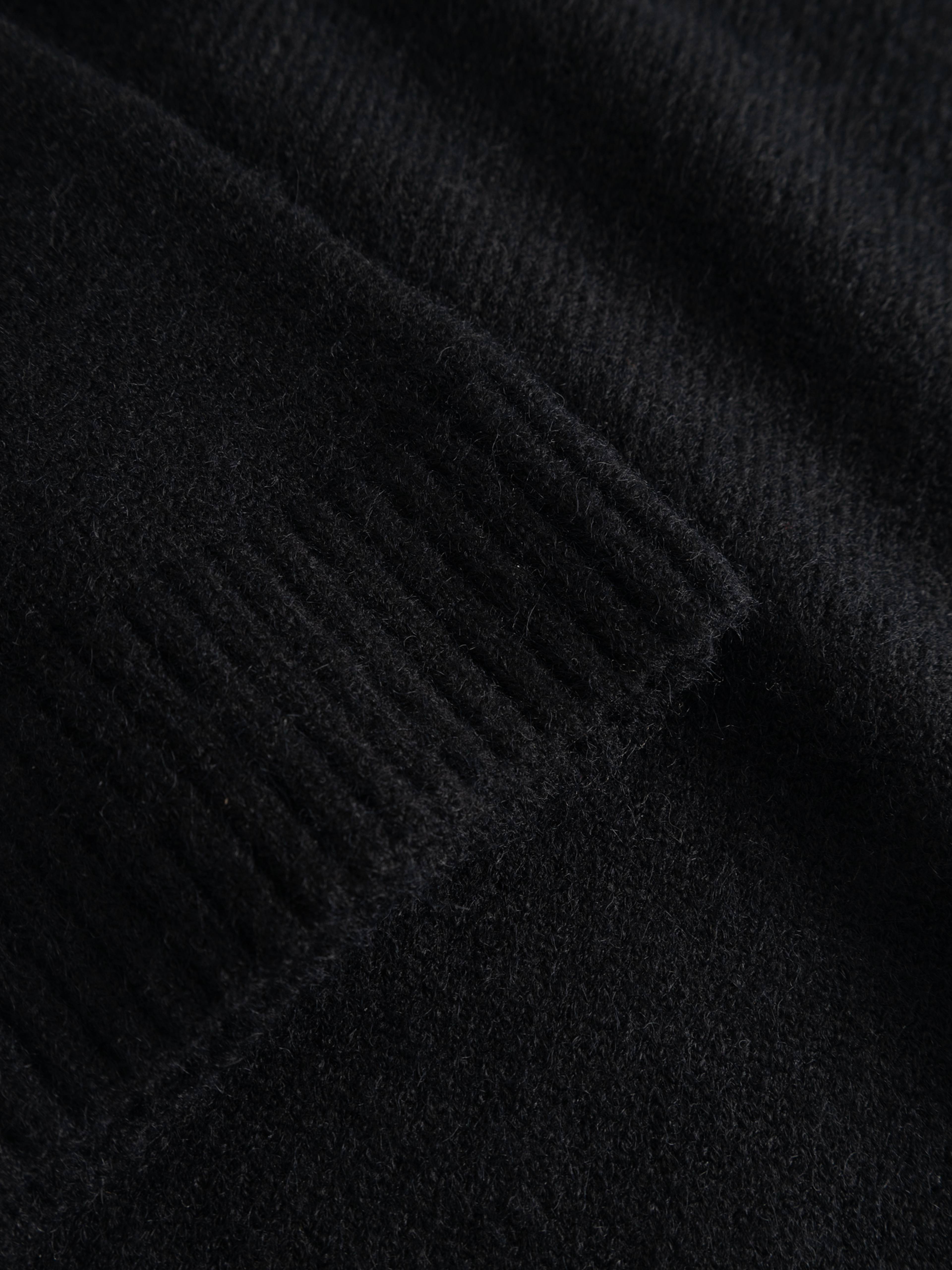 Lenyx Knit Cardigan - Black, från Noella, i färgen black. Klicka för att öppna bilden i stort format