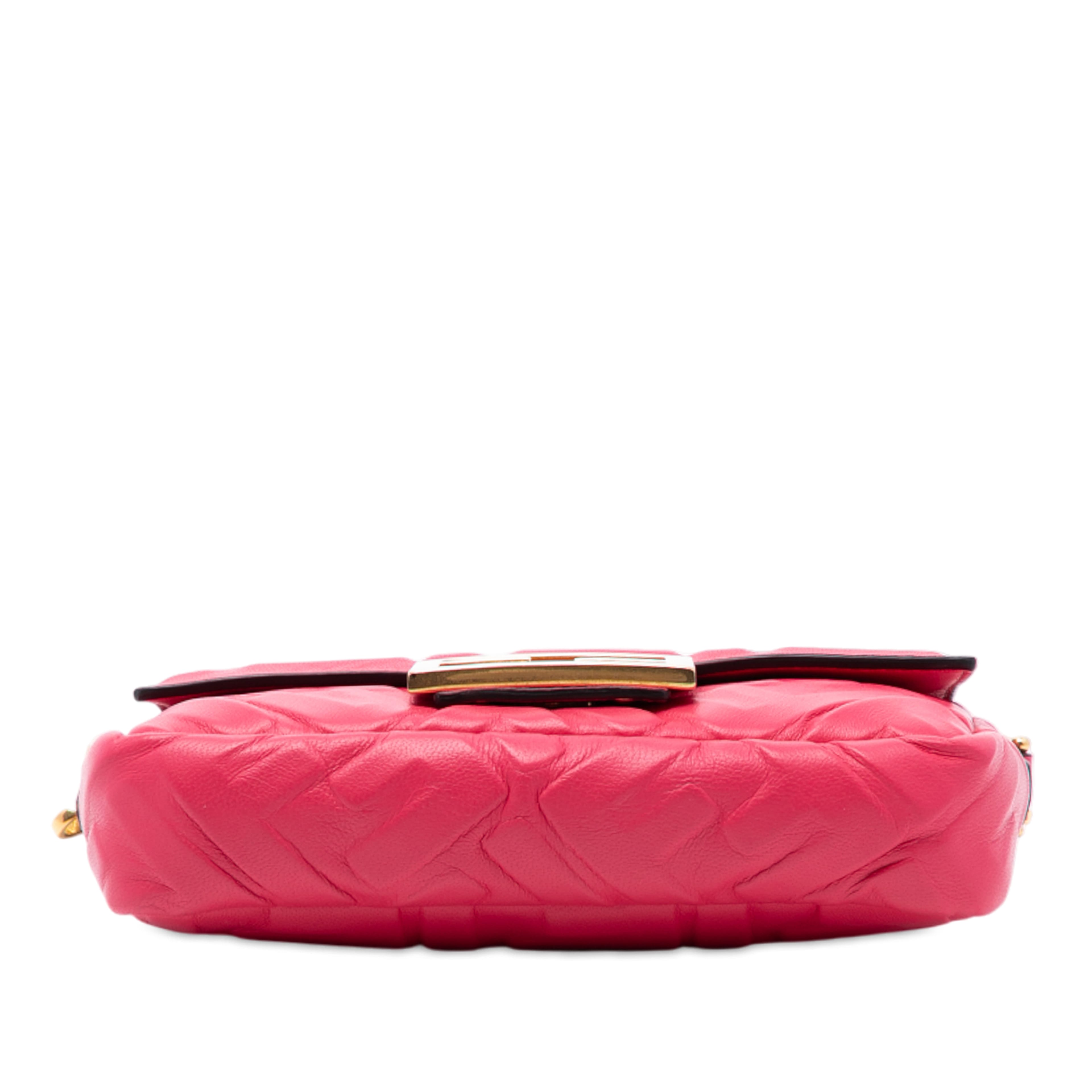 Fendi Mini Zucca Embossed Leather Baguette Satchel, från Luxclusif, i färgen dark pink. Klicka för att öppna bilden i stort format