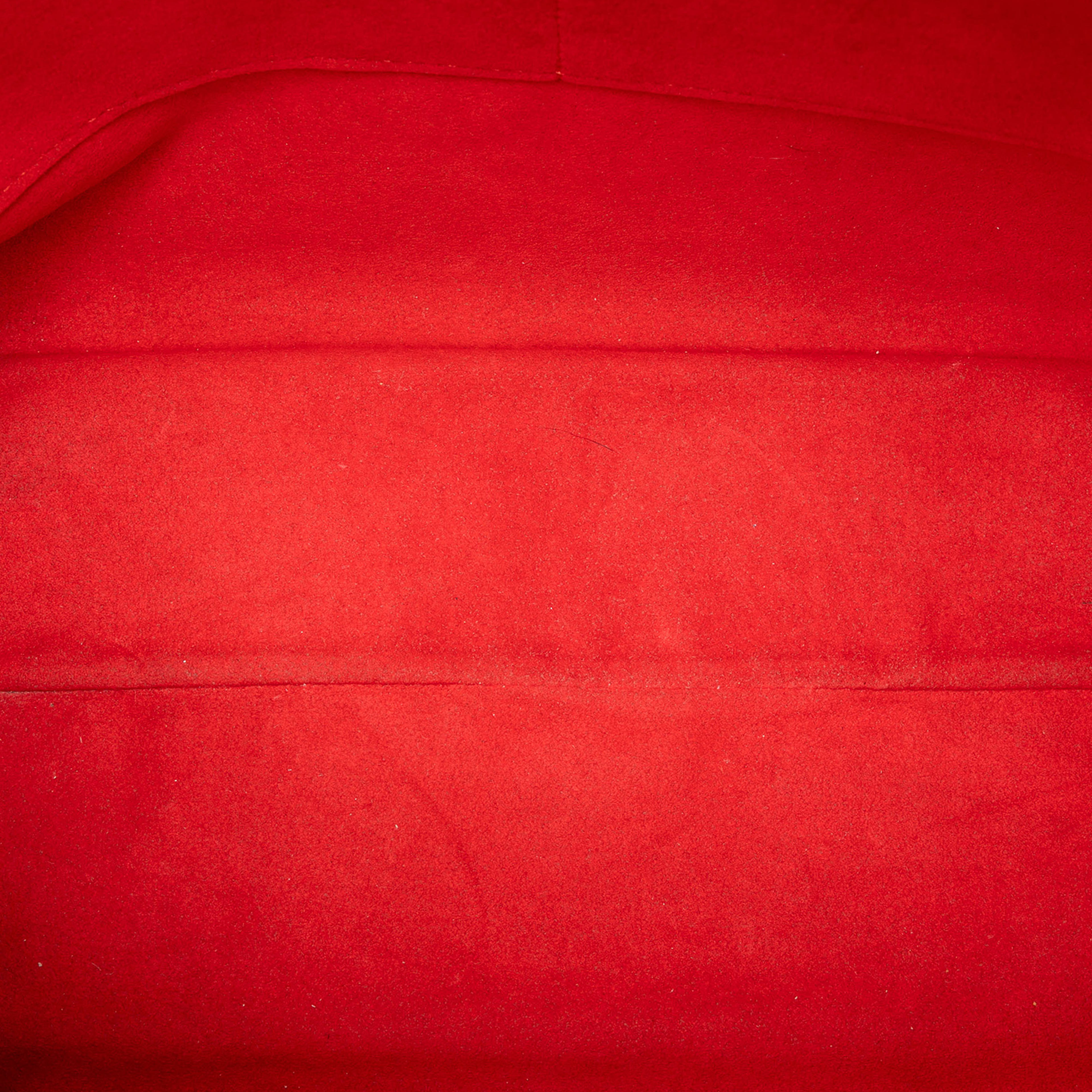 Louis Vuitton Monogram Estrela Mm, från Luxclusif, i färgen brown. Klicka för att öppna bilden i stort format