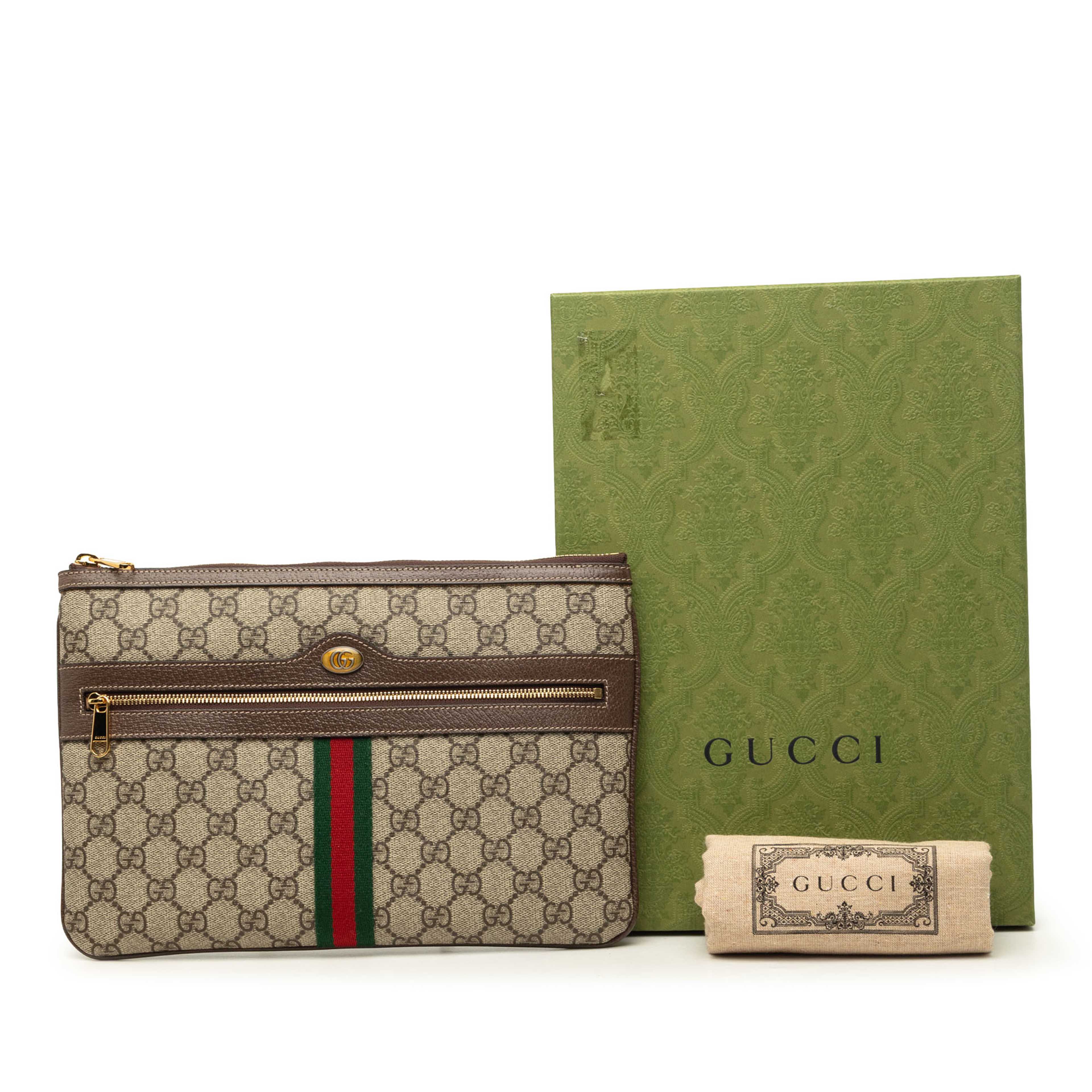 Gucci Gg Supreme Web Ophidia Clutch, från Luxclusif, i färgen beige. Klicka för att öppna bilden i stort format