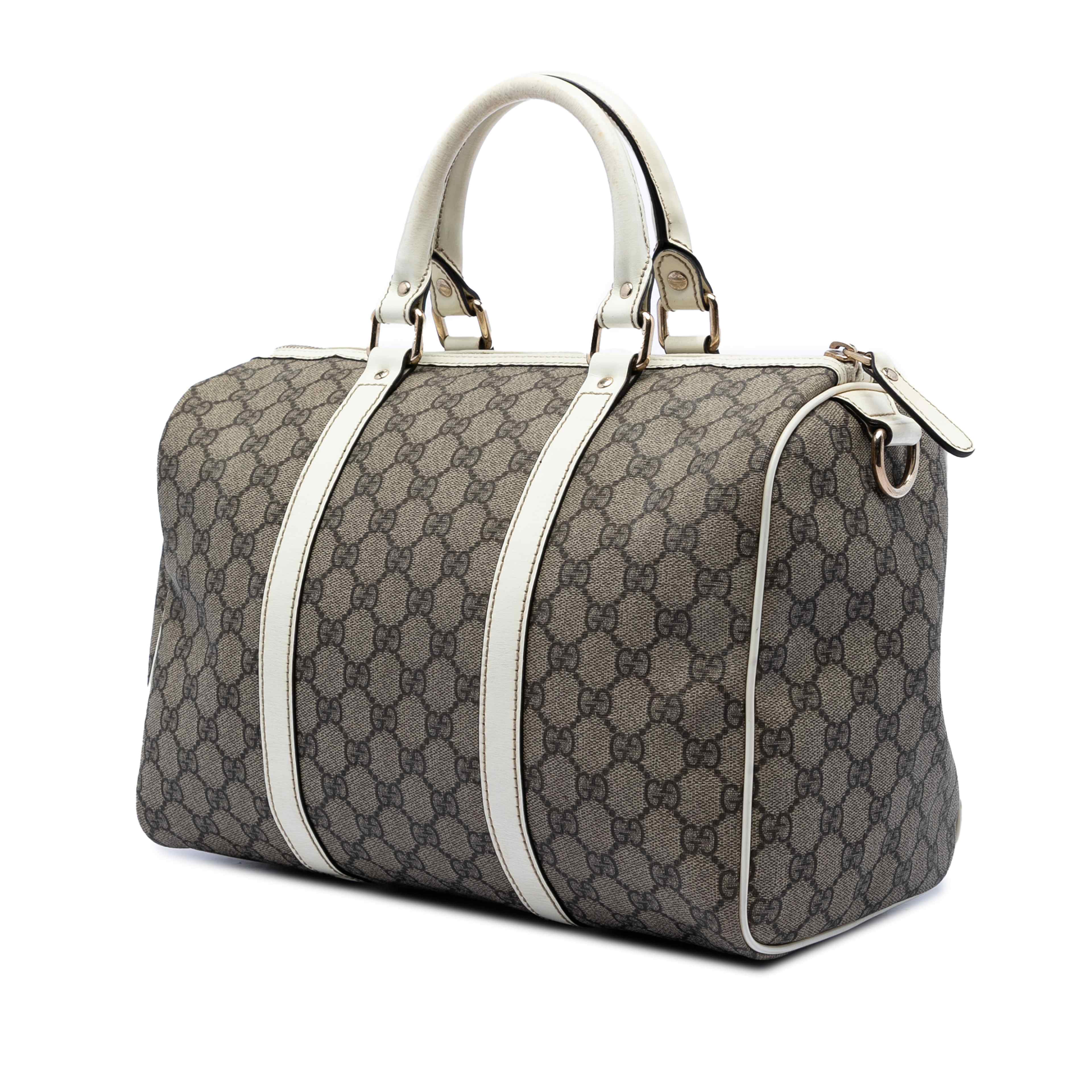 Gucci Medium Gg Supreme Joy Boston Bag, från Luxclusif, i färgen vit. Klicka för att öppna bilden i stort format