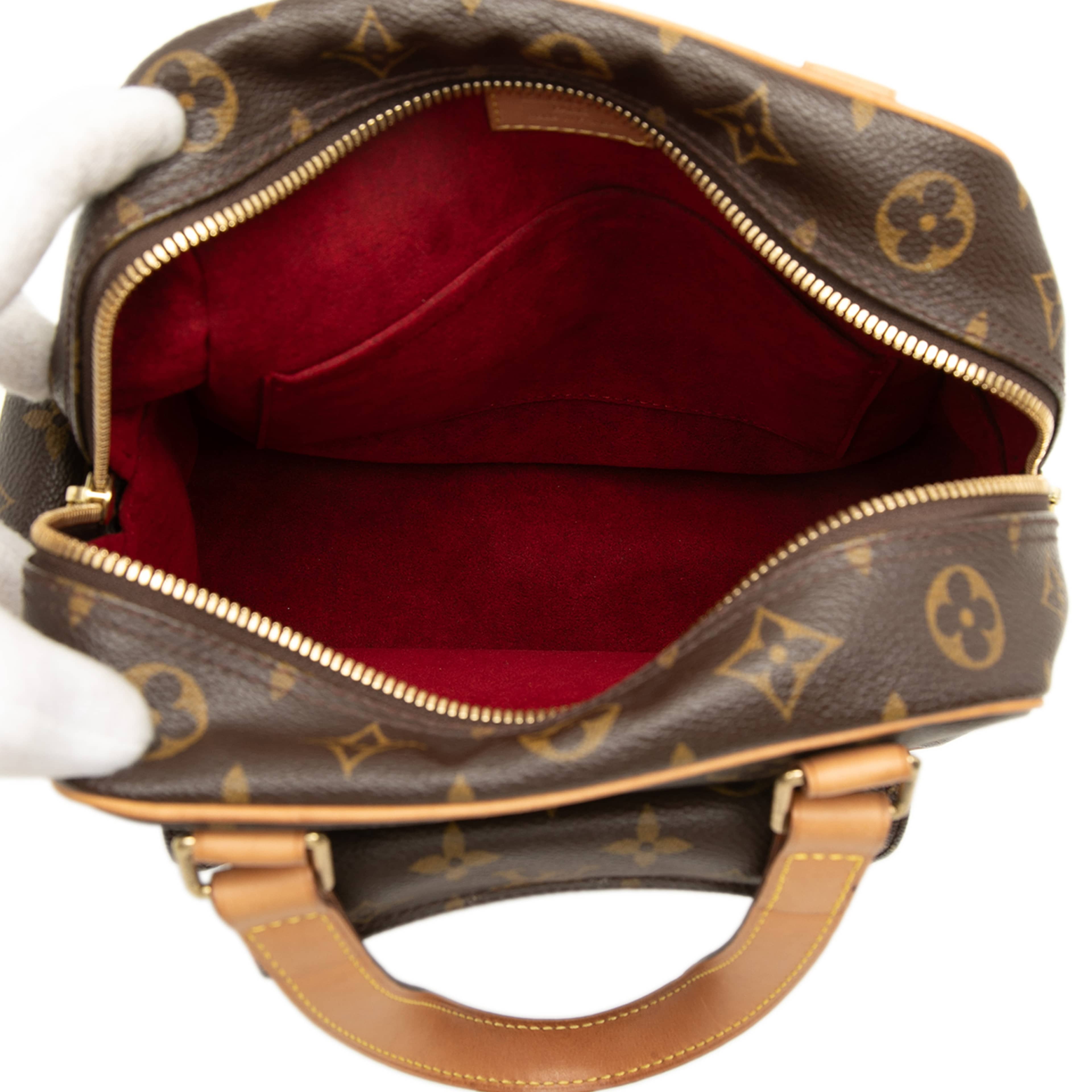 Louis Vuitton Monogram Excentri Cite, från Luxclusif, i färgen brun. Klicka för att öppna bilden i stort format
