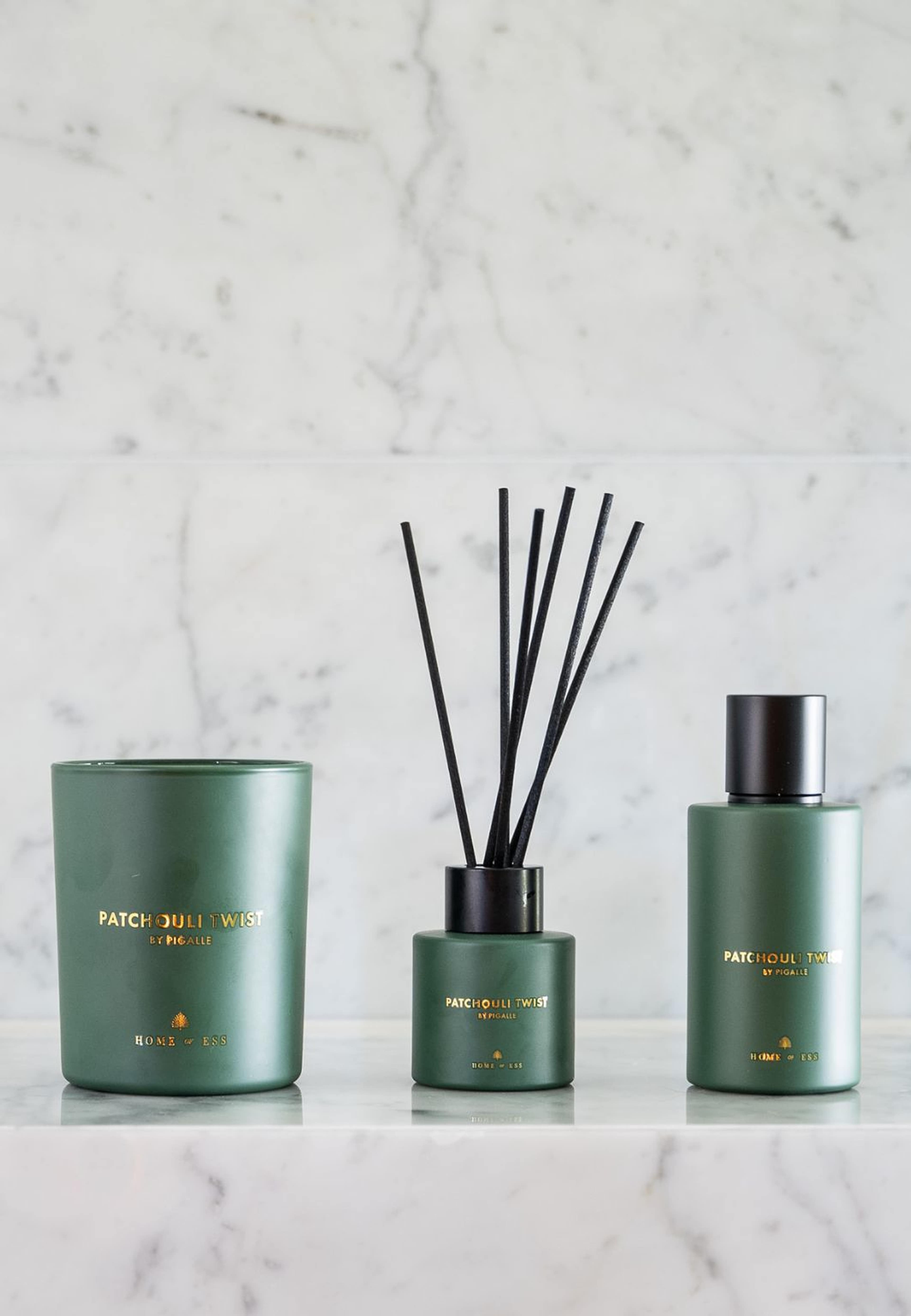 Patchouli Twist By Pigalle - Rumspray, från Home of ESS, i färgen green. Klicka för att öppna bilden i stort format