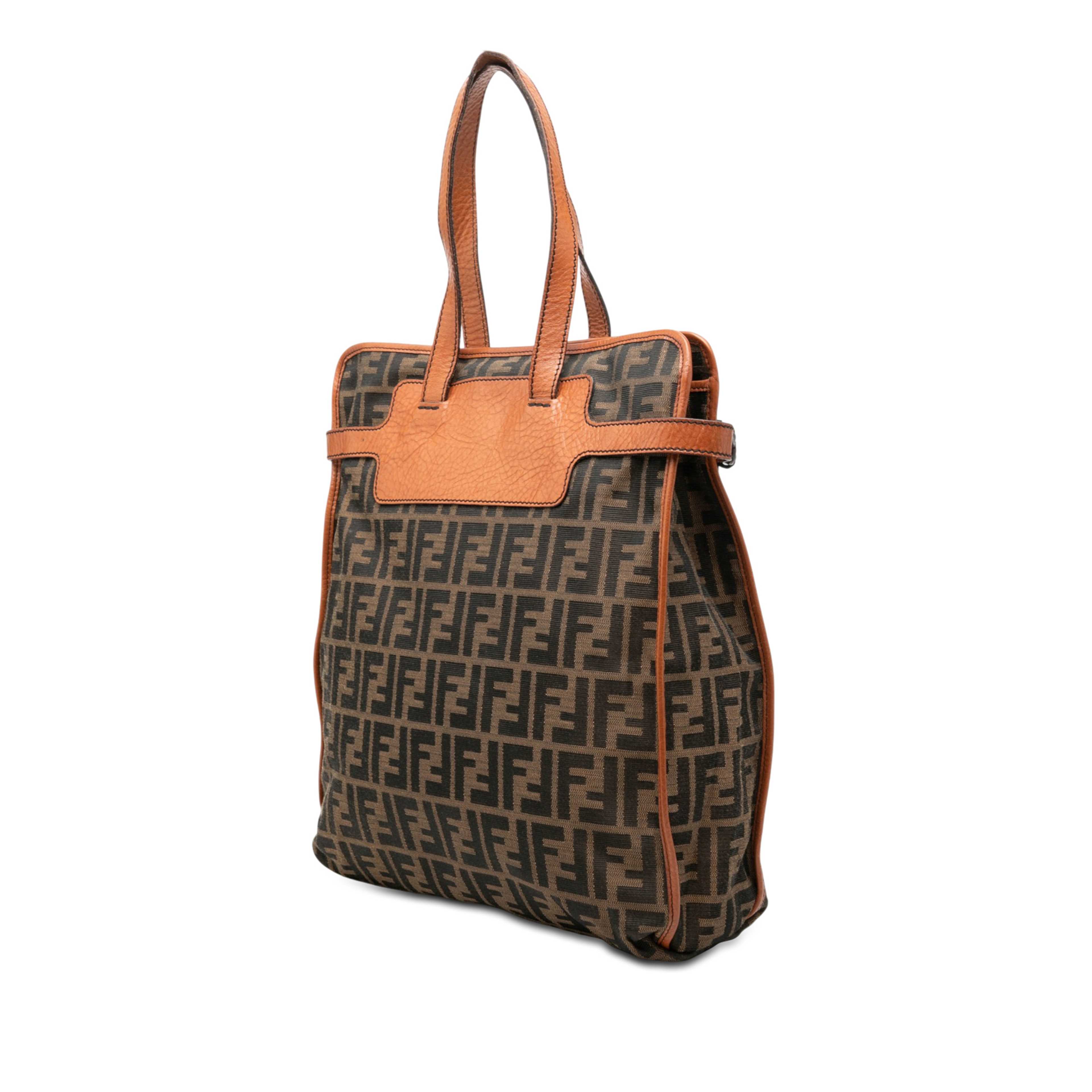 Fendi Zucca Canvas Tote, från Luxclusif, i färgen brun. Klicka för att öppna bilden i stort format