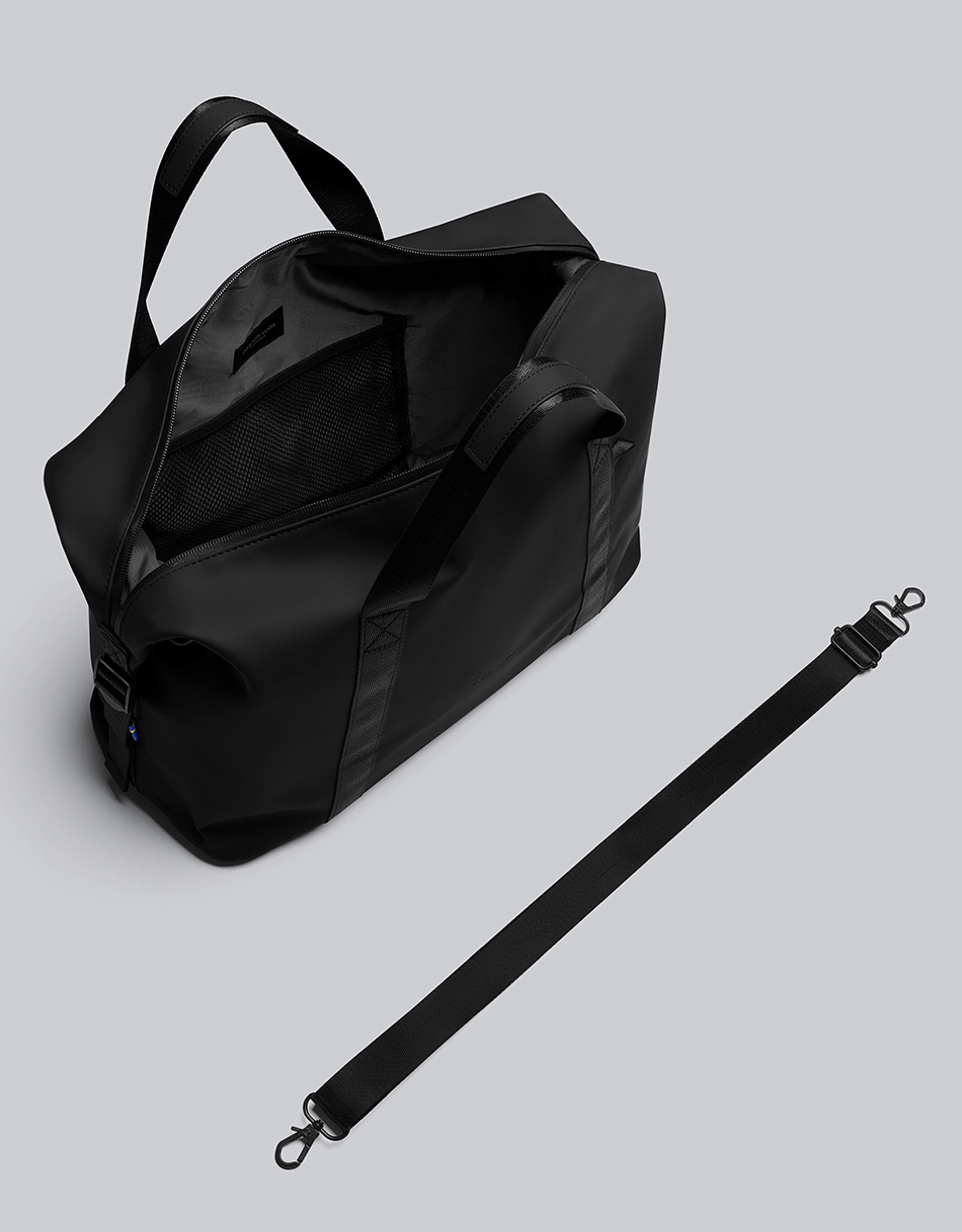 Däsh Weekender S, från Gaston Luga, i färgen black.
