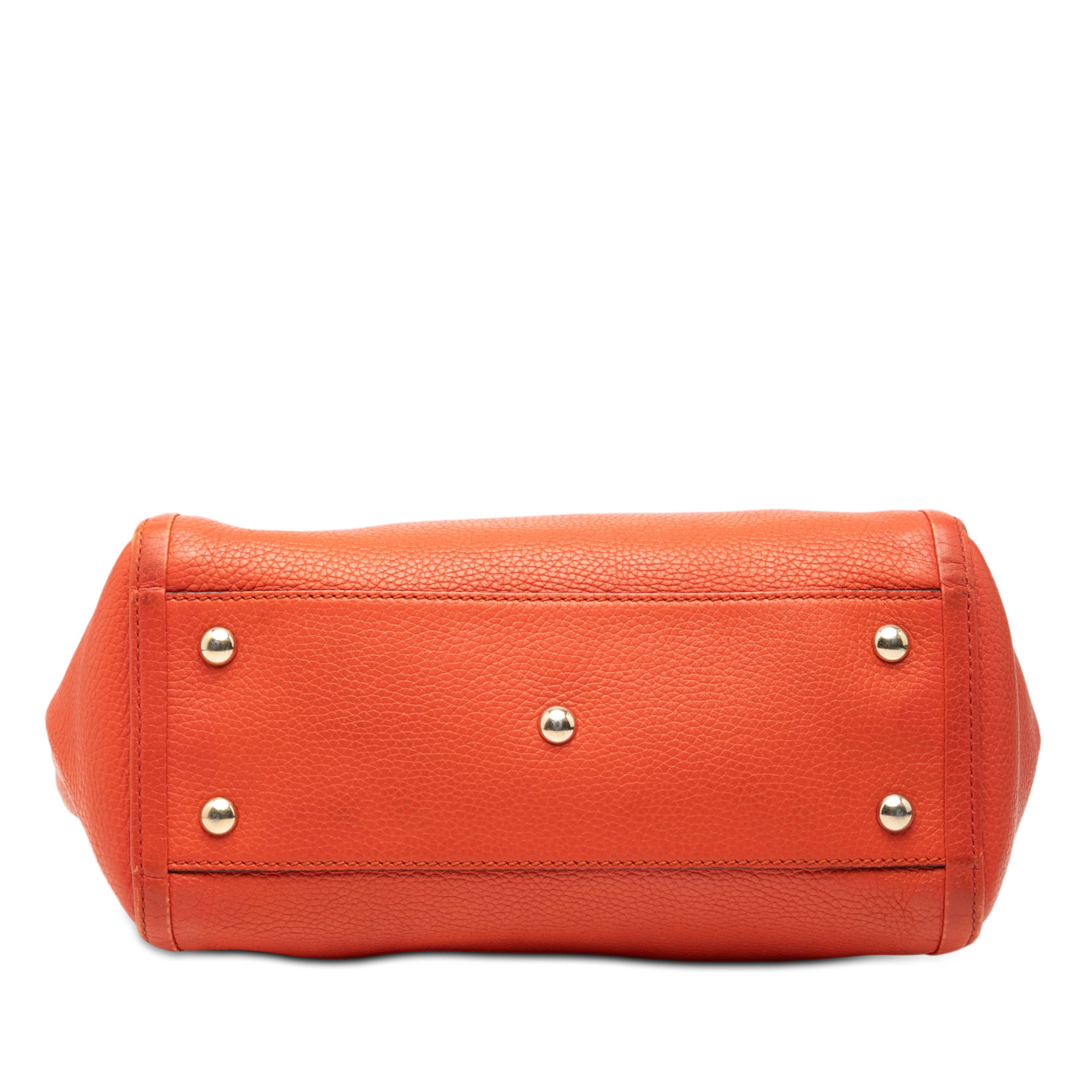 Gucci Small Leather Soho Cellarius Satchel, från Luxclusif, i färgen orange. Klicka för att öppna bilden i stort format