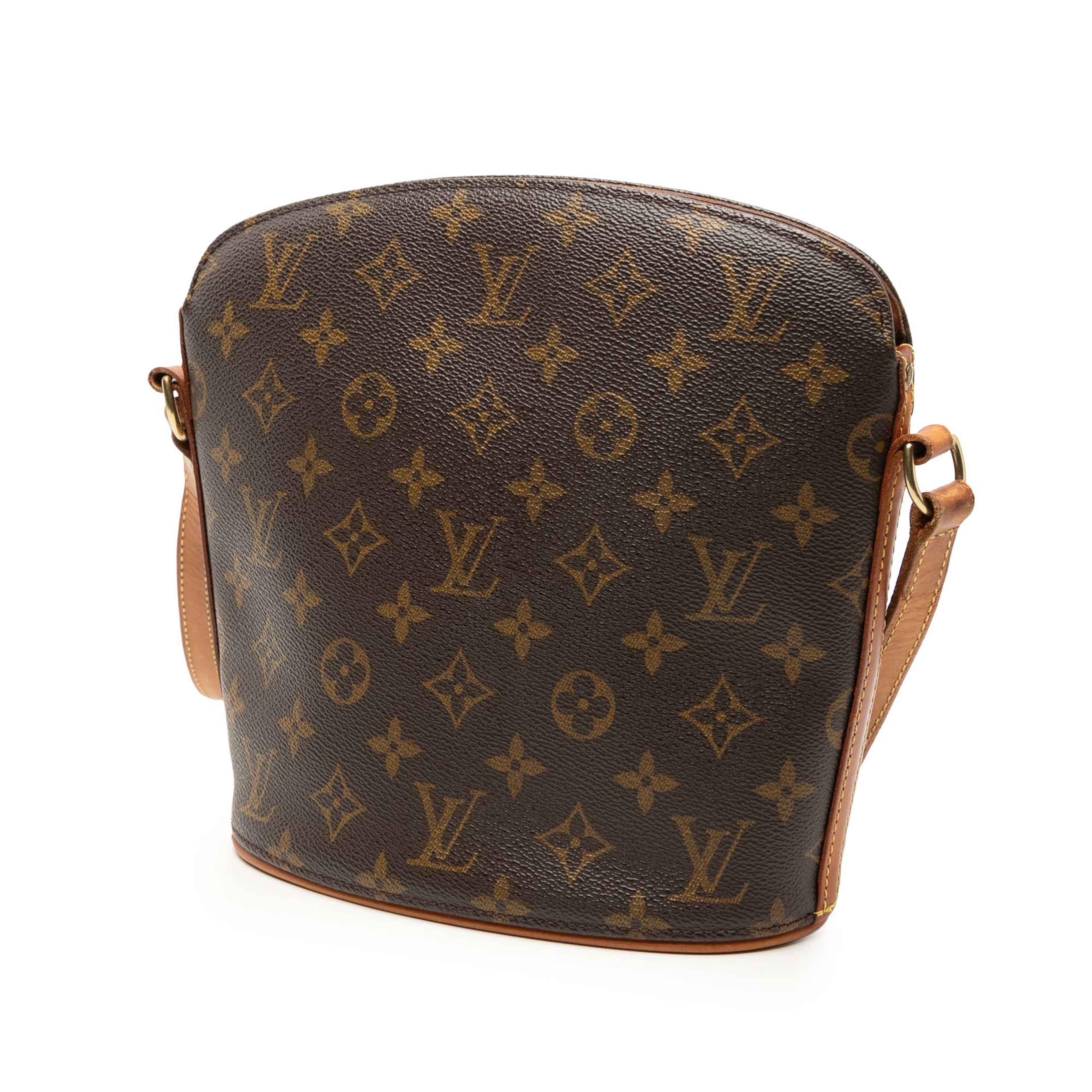 Louis Vuitton Monogram Drouot, från Luxclusif, i färgen brown. Klicka för att öppna bilden i stort format