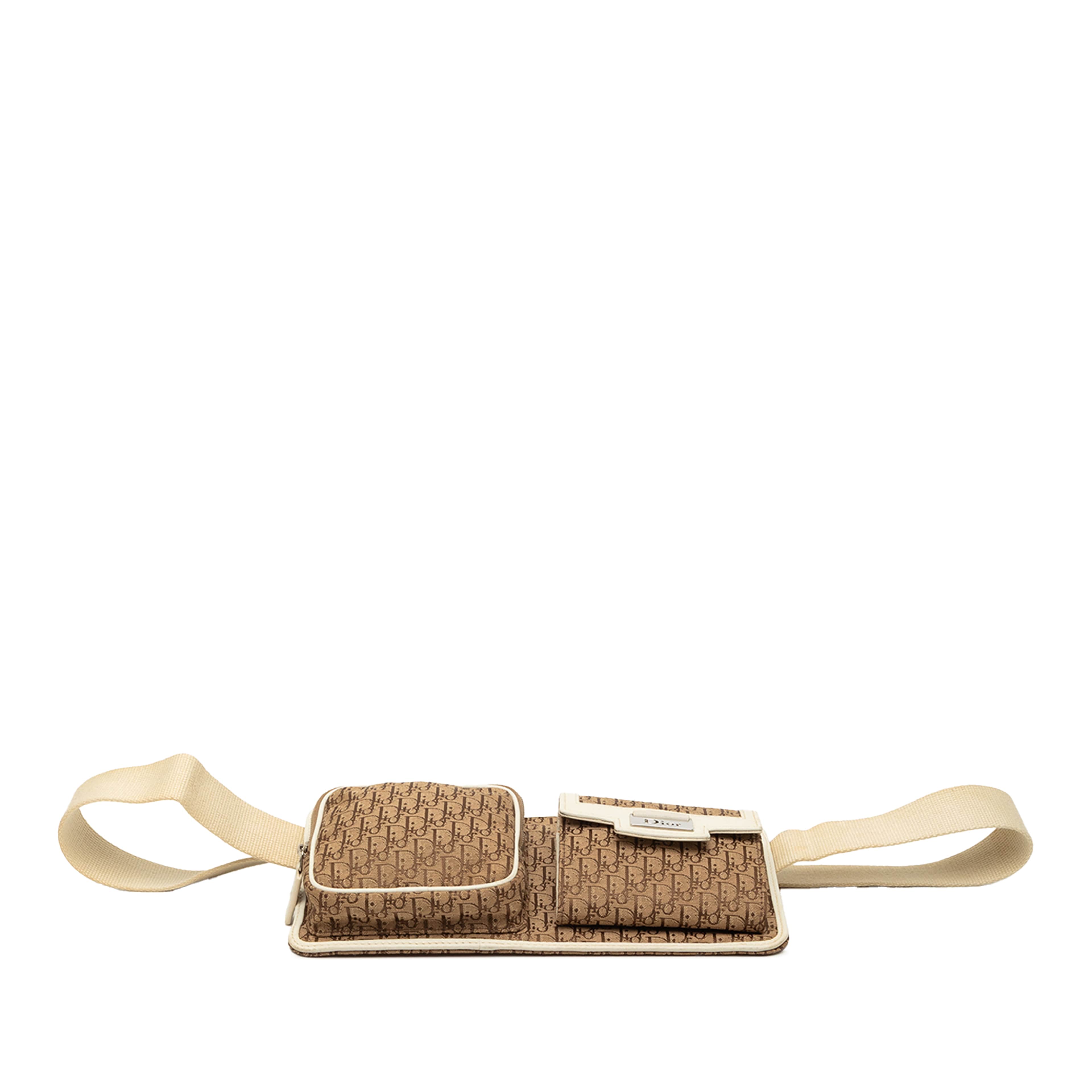 Dior Diorissimo Trotter Canvas Street Chic Belt Bag, från Luxclusif, i färgen brown. Klicka för att öppna bilden i stort format