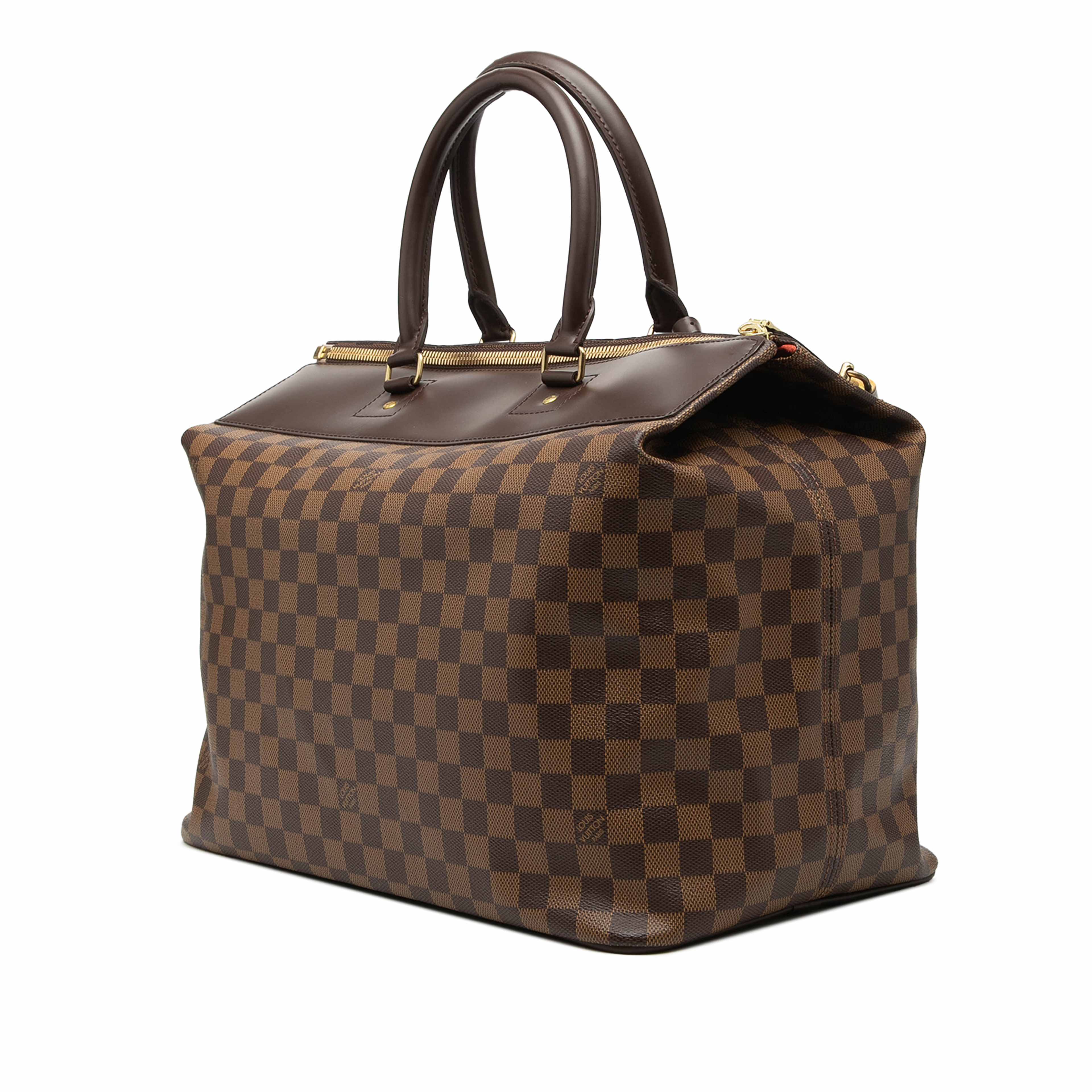 Louis Vuitton Damier Ebene Greenwich Pm, från Luxclusif, i färgen brun. Klicka för att öppna bilden i stort format