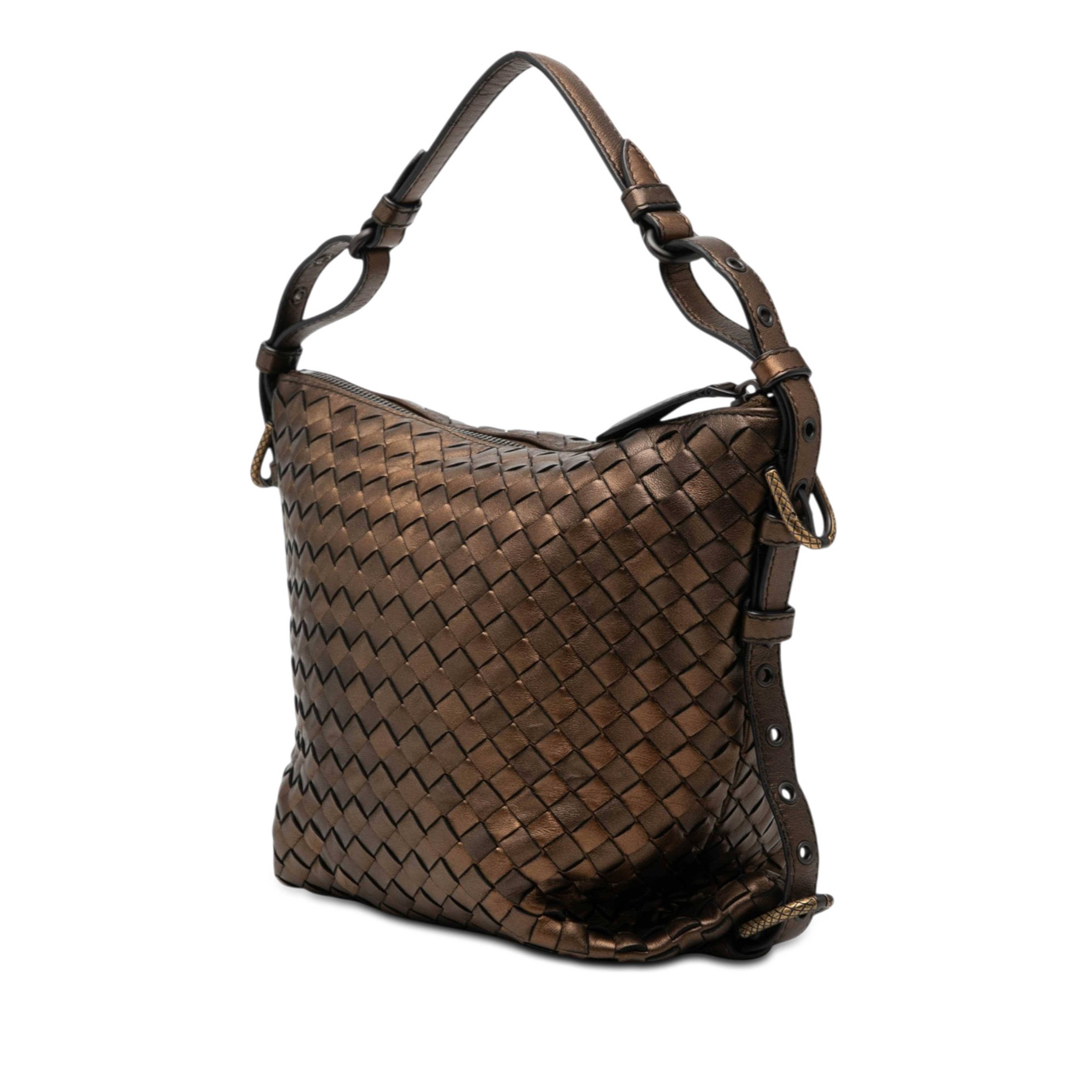 Bottega Veneta Metallic Nappa Intrecciato Belted Loop Handbag, från Luxclusif, i färgen brun. Klicka för att öppna bilden i stort format