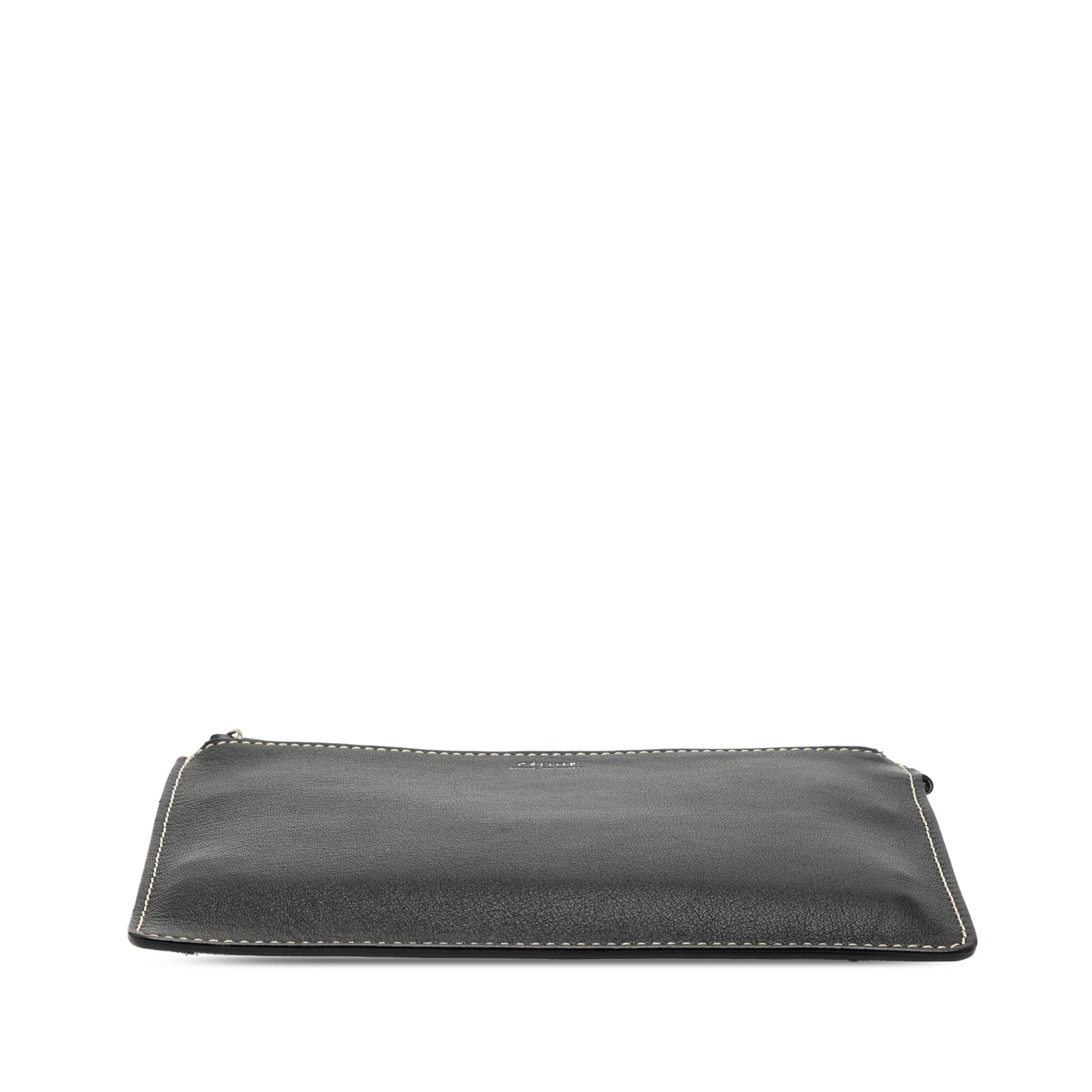 Celine Leather Clutch, från Luxclusif, i färgen black. Klicka för att öppna bilden i stort format