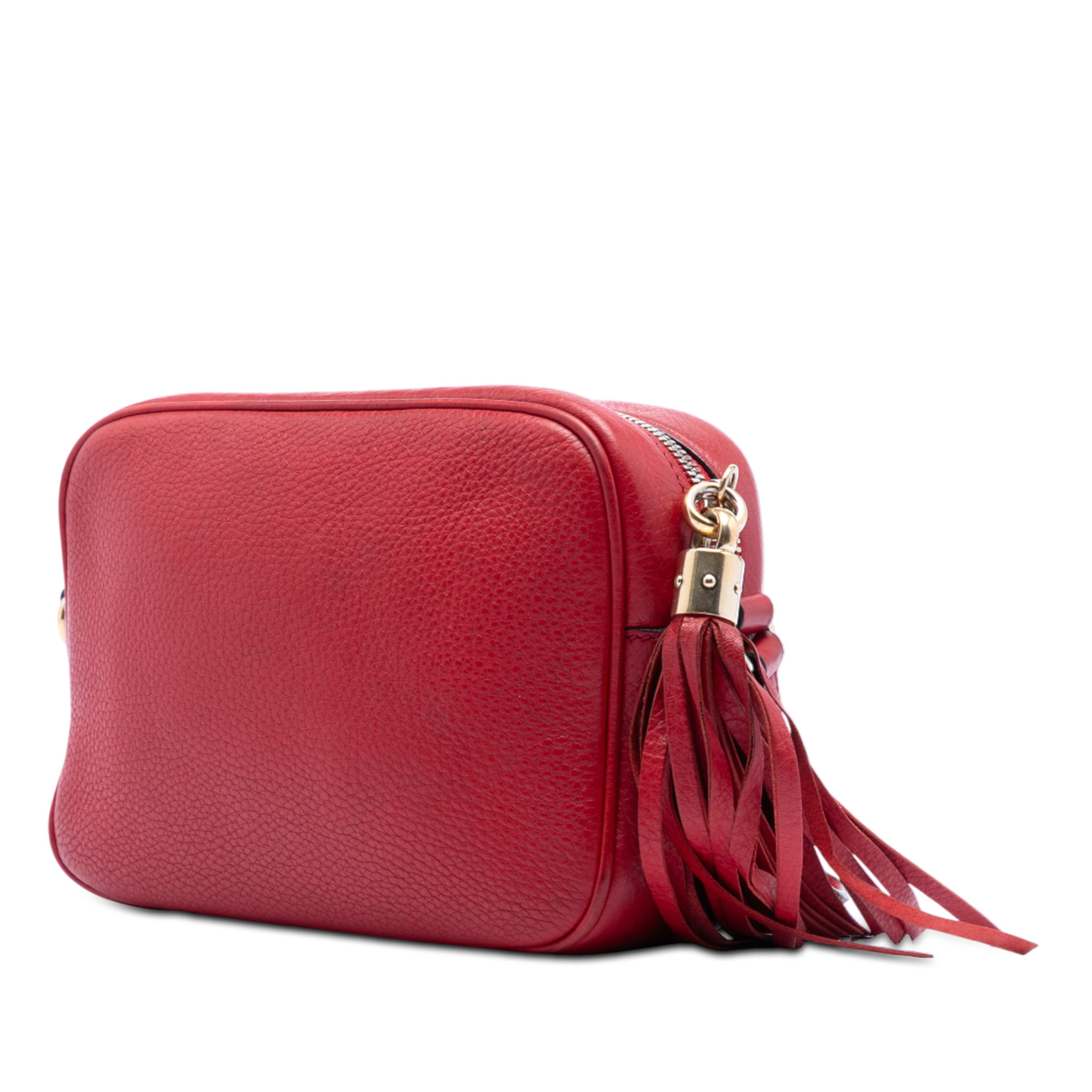 Gucci Leather Soho Disco Crossbody, från Luxclusif, i färgen röd. Klicka för att öppna bilden i stort format