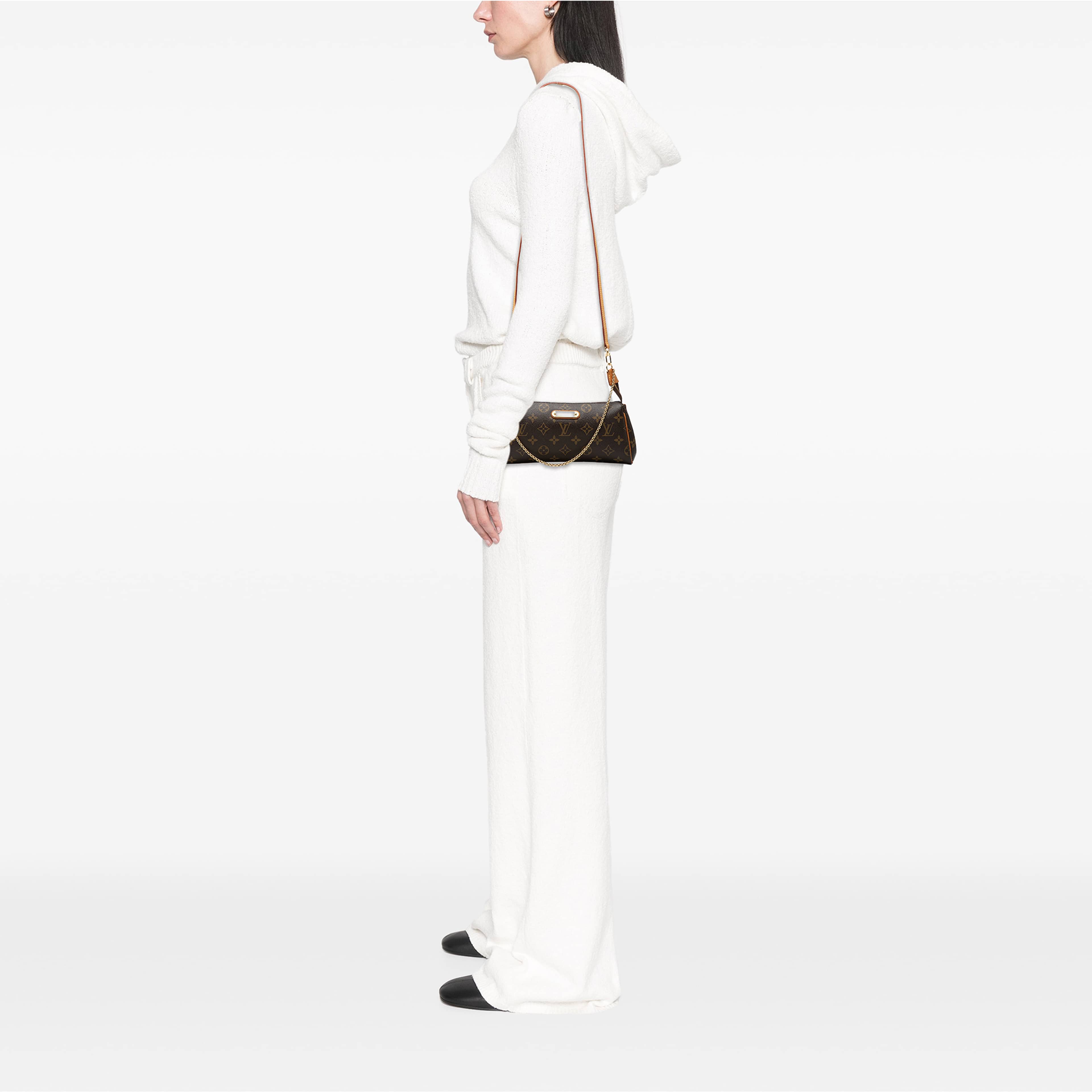 Louis Vuitton Monogram Eva, från Luxclusif, i färgen brun. Klicka för att öppna bilden i stort format