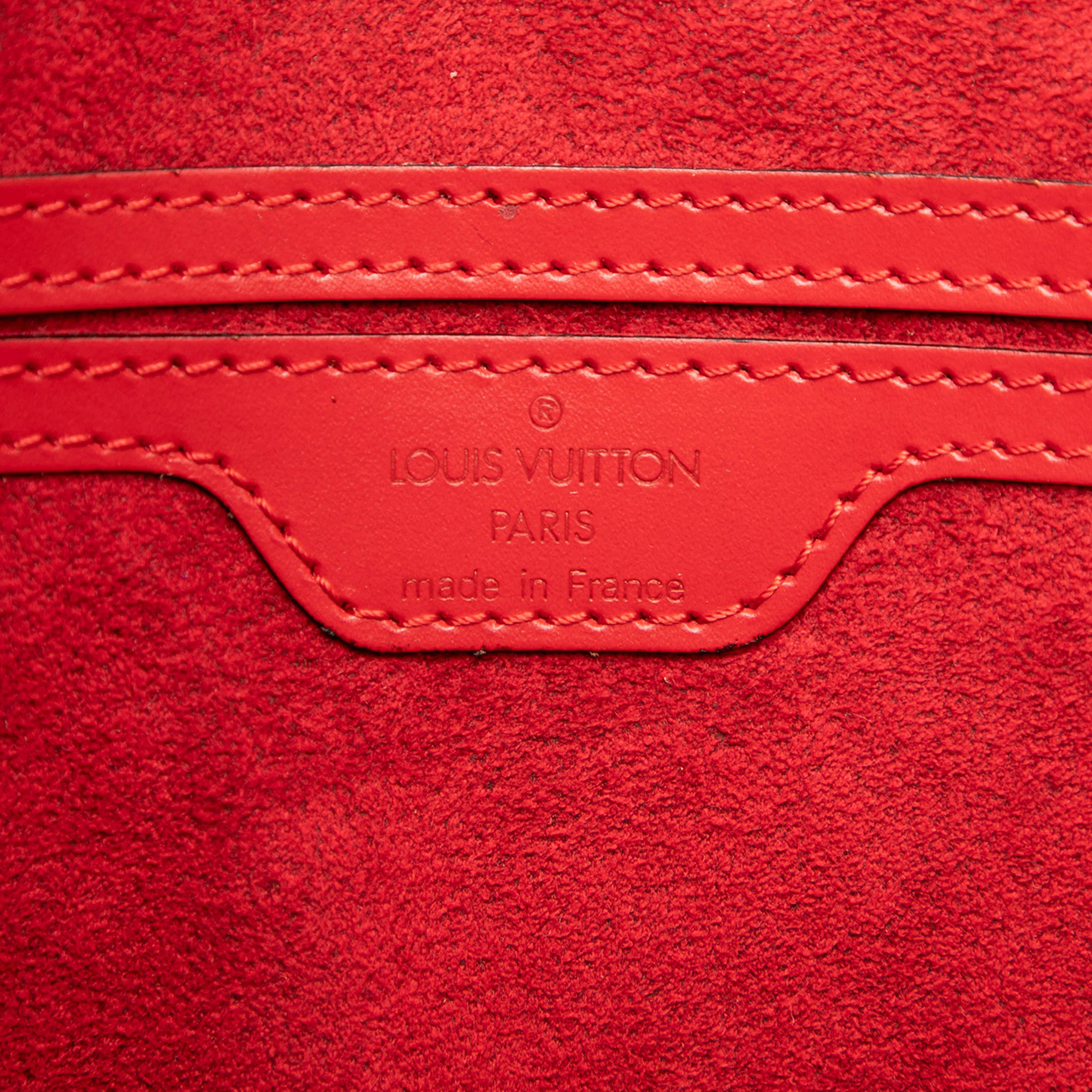 Louis Vuitton Epi Saint Jacques Pm Short Strap, från Luxclusif, i färgen red. Klicka för att öppna bilden i stort format