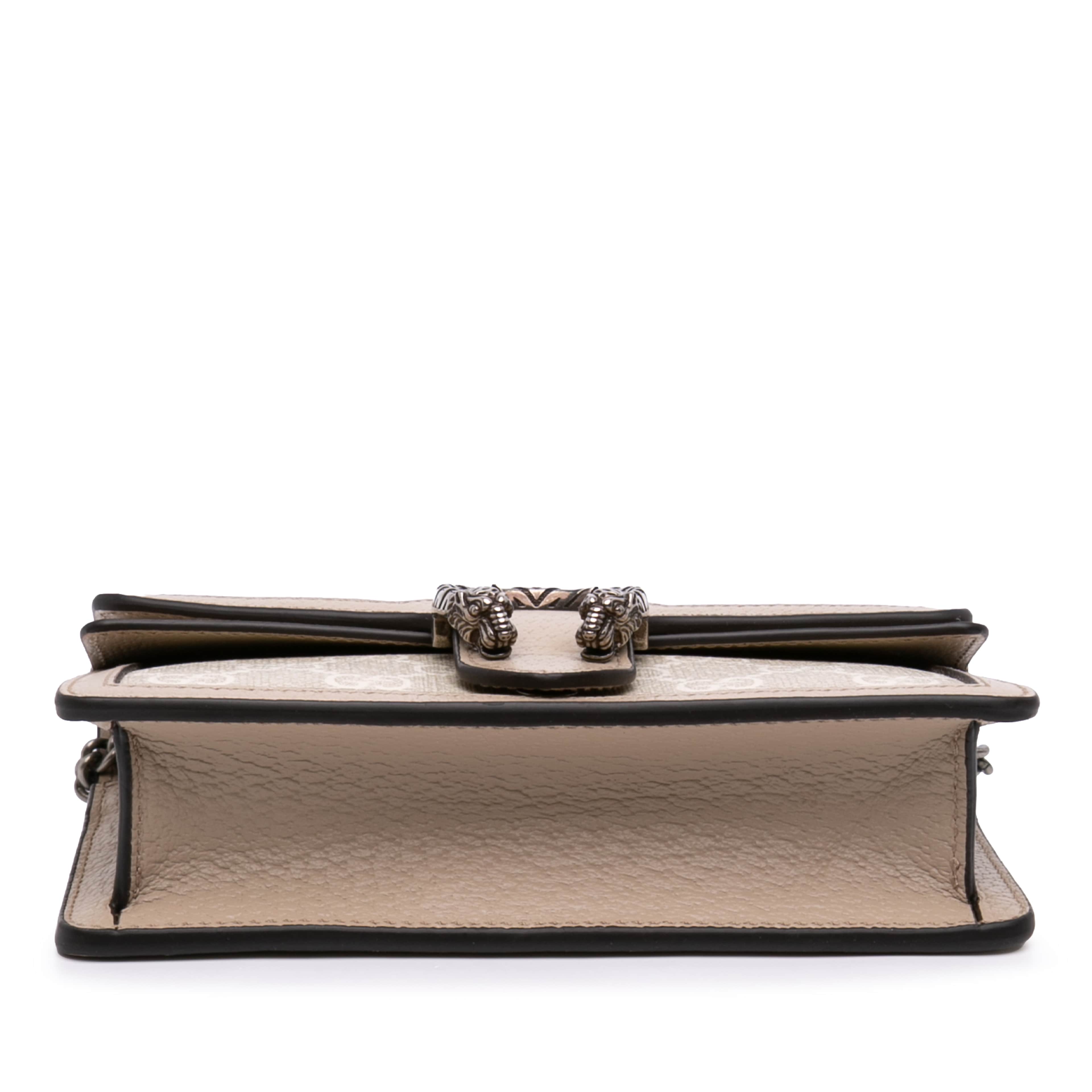 Gucci Mini Gg Supreme Dionysus Crossbody, från Luxclusif, i färgen beige. Klicka för att öppna bilden i stort format