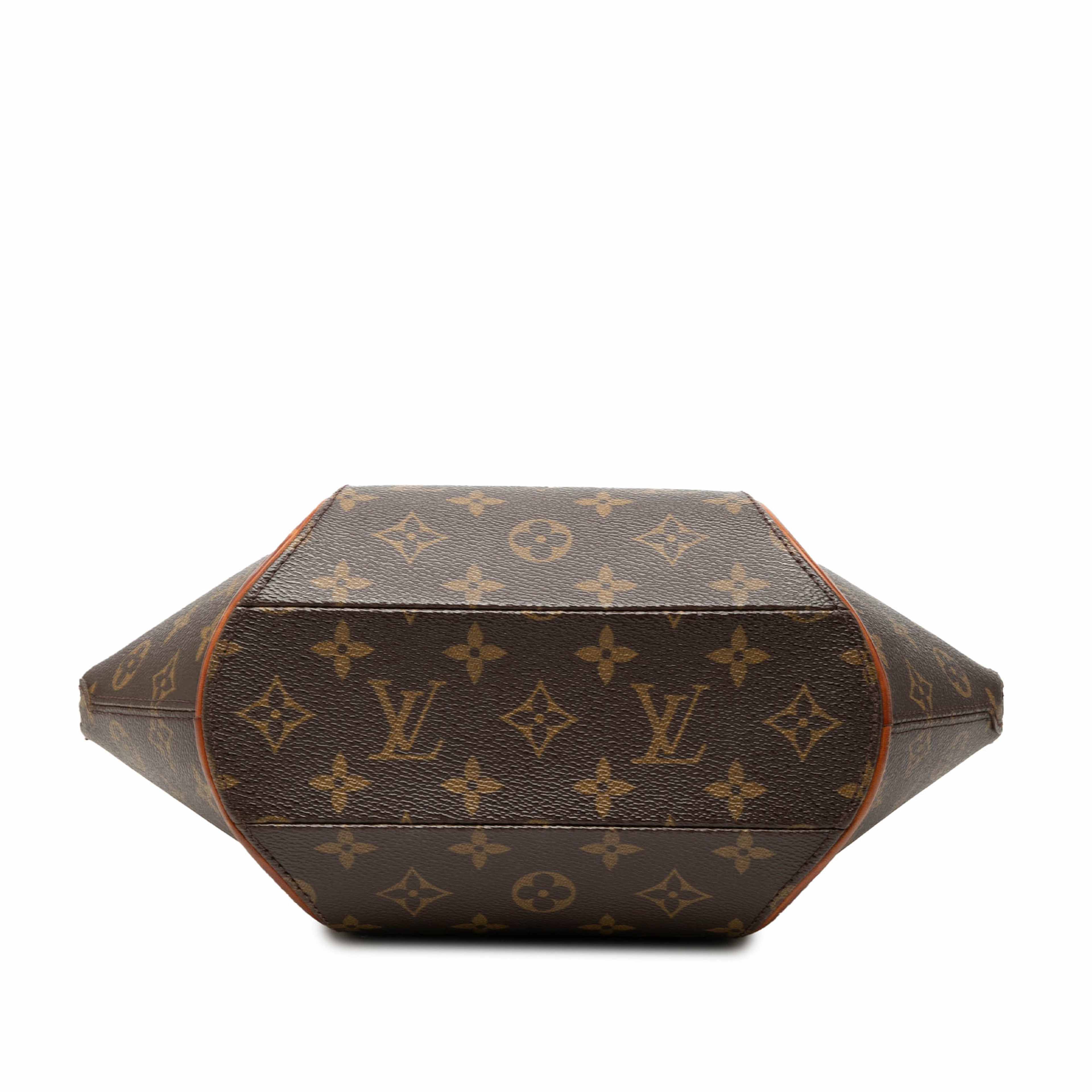 Louis Vuitton Monogram Ellipse Pm, från Luxclusif, i färgen brun. Klicka för att öppna bilden i stort format