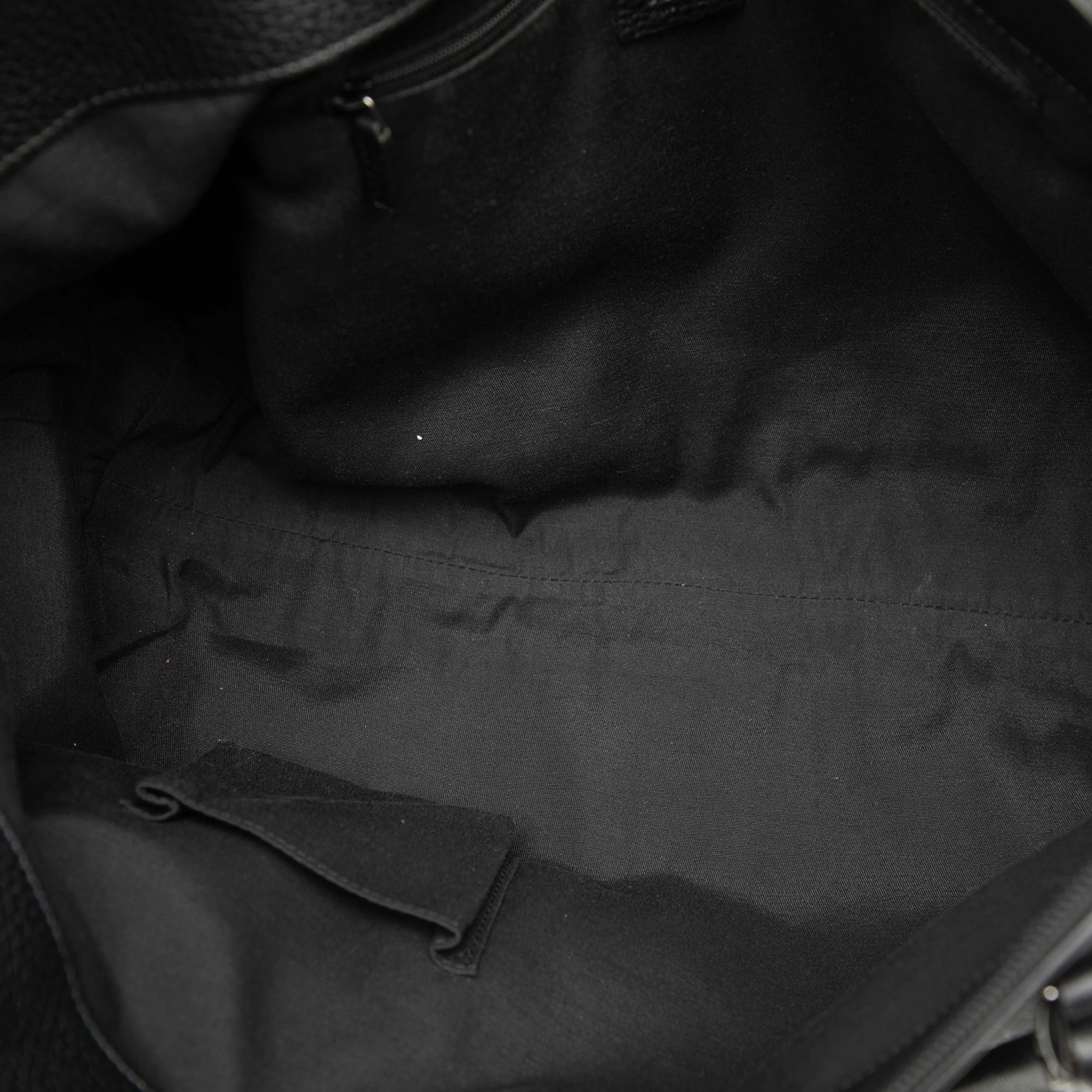 Gucci Large Gg Nylon Abbey D Ring Tote, från Luxclusif, i färgen black. Klicka för att öppna bilden i stort format