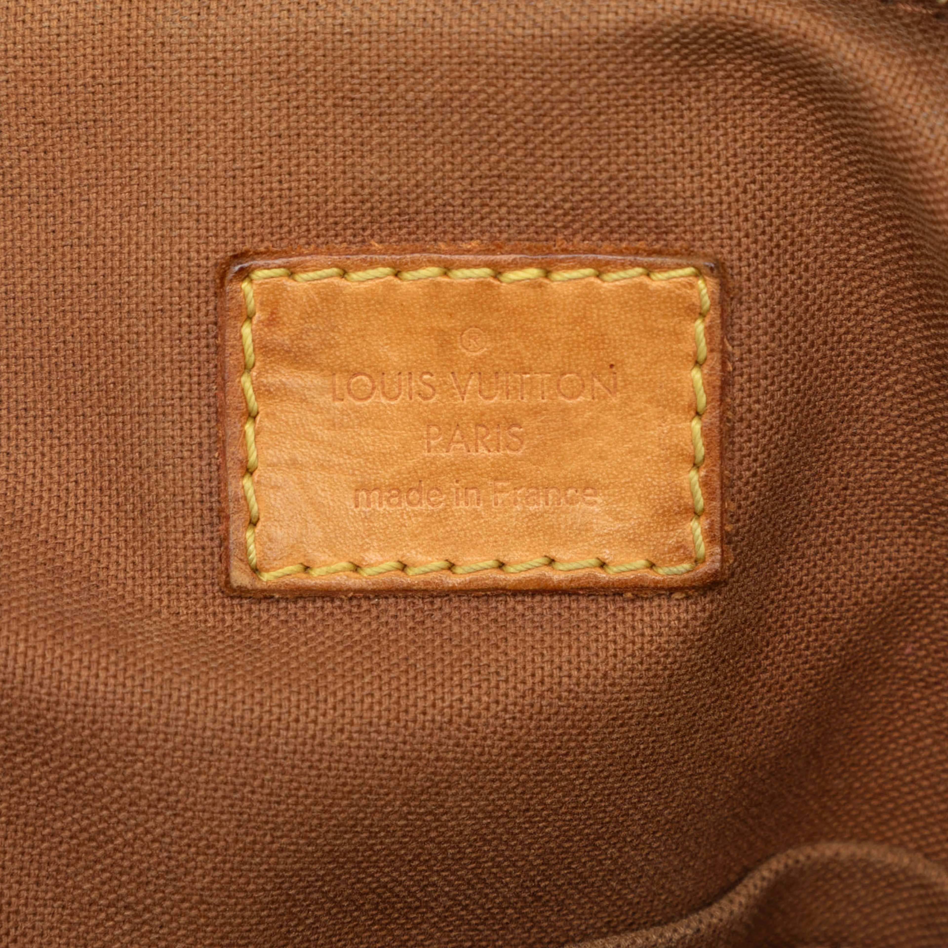 Louis Vuitton Monogram Tivoli Gm, från Luxclusif, i färgen brun. Klicka för att öppna bilden i stort format