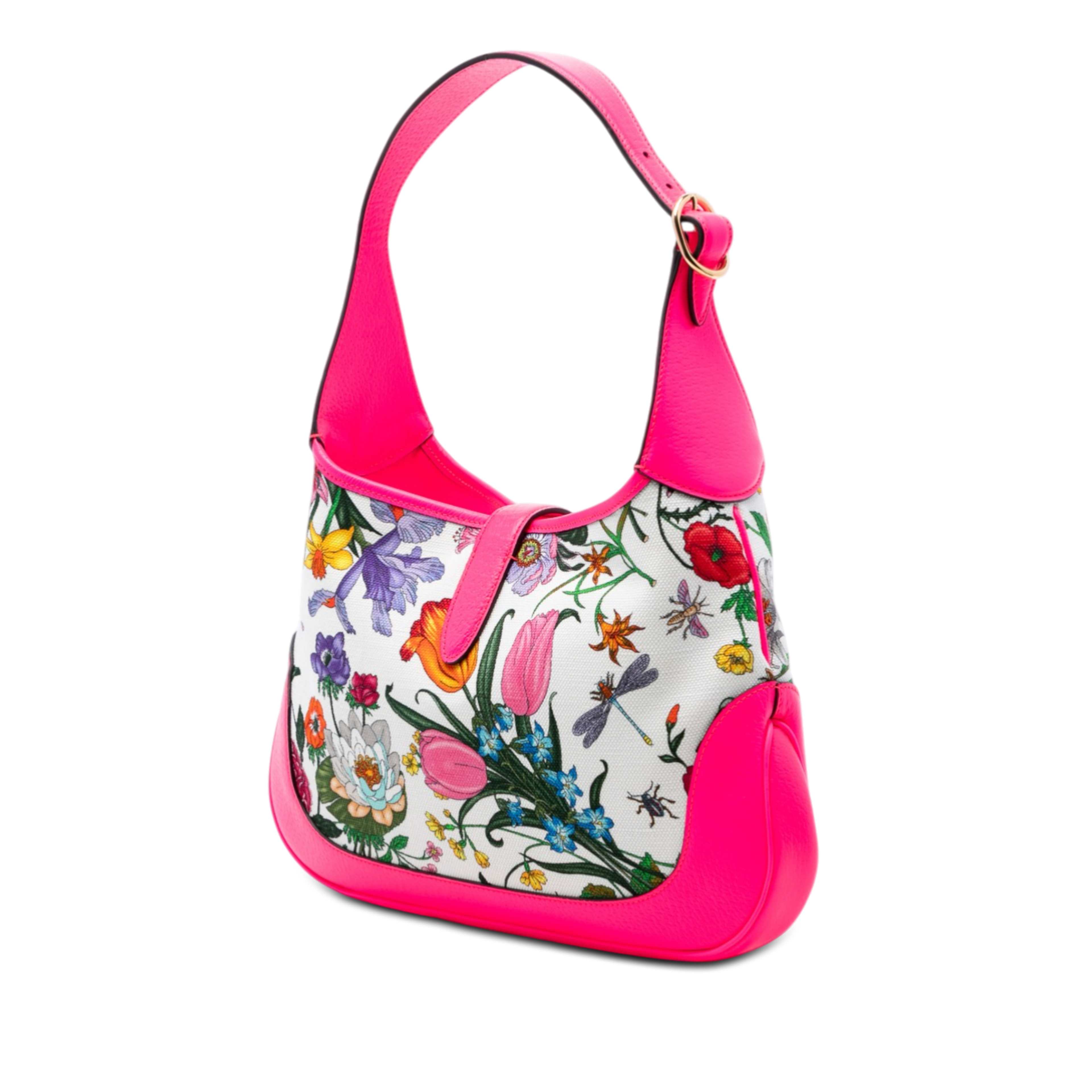 Gucci Flora Canvas Jackie O Bouvier Shoulder Bag, från Luxclusif, i färgen vit. Klicka för att öppna bilden i stort format